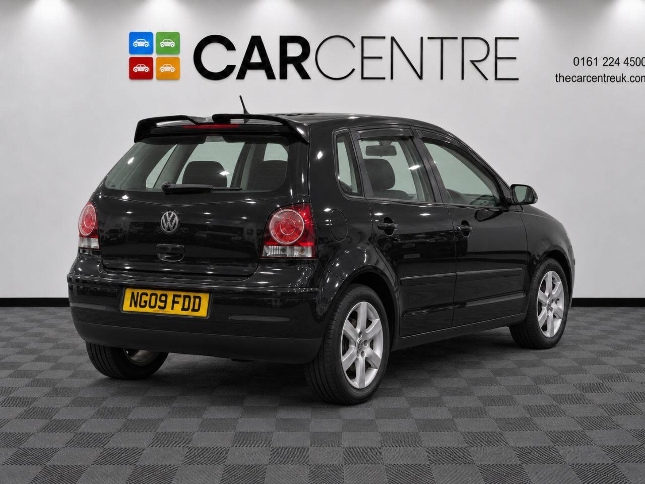 Volkswagen Polo view 5