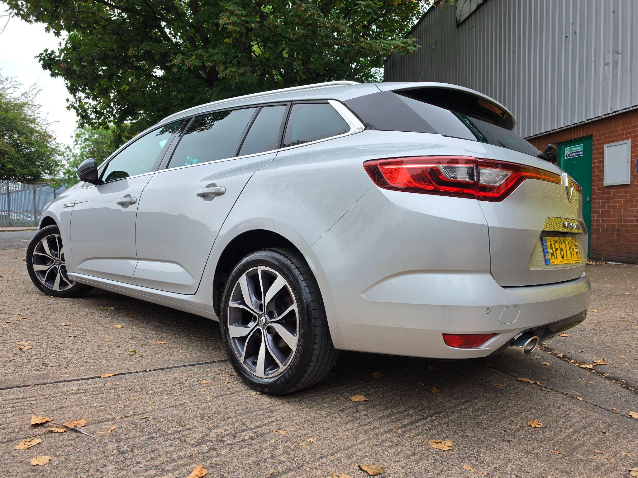 Renault Megane view 35