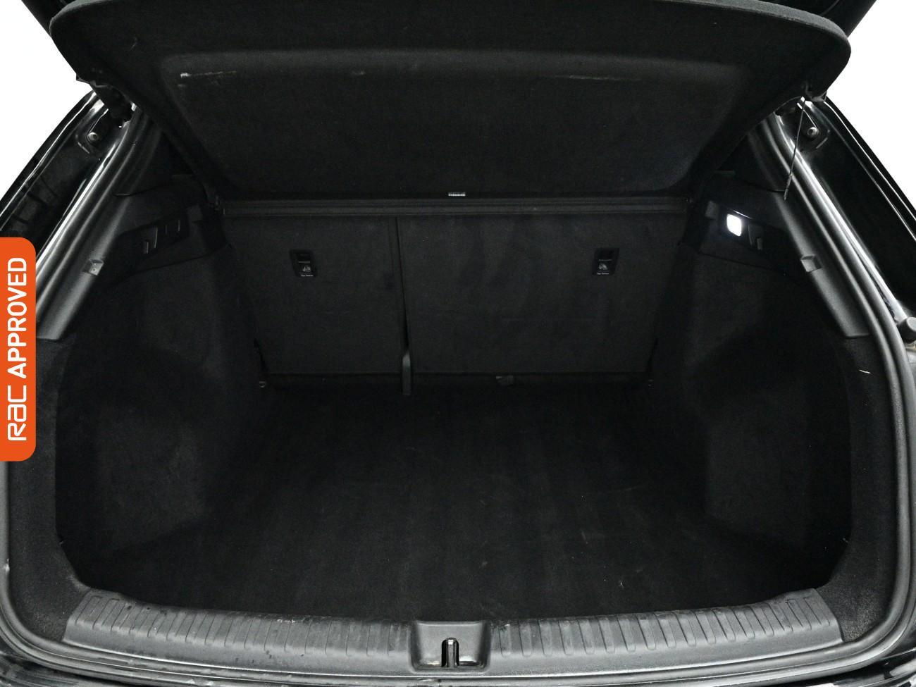 Audi Q4 E-Tron view 27