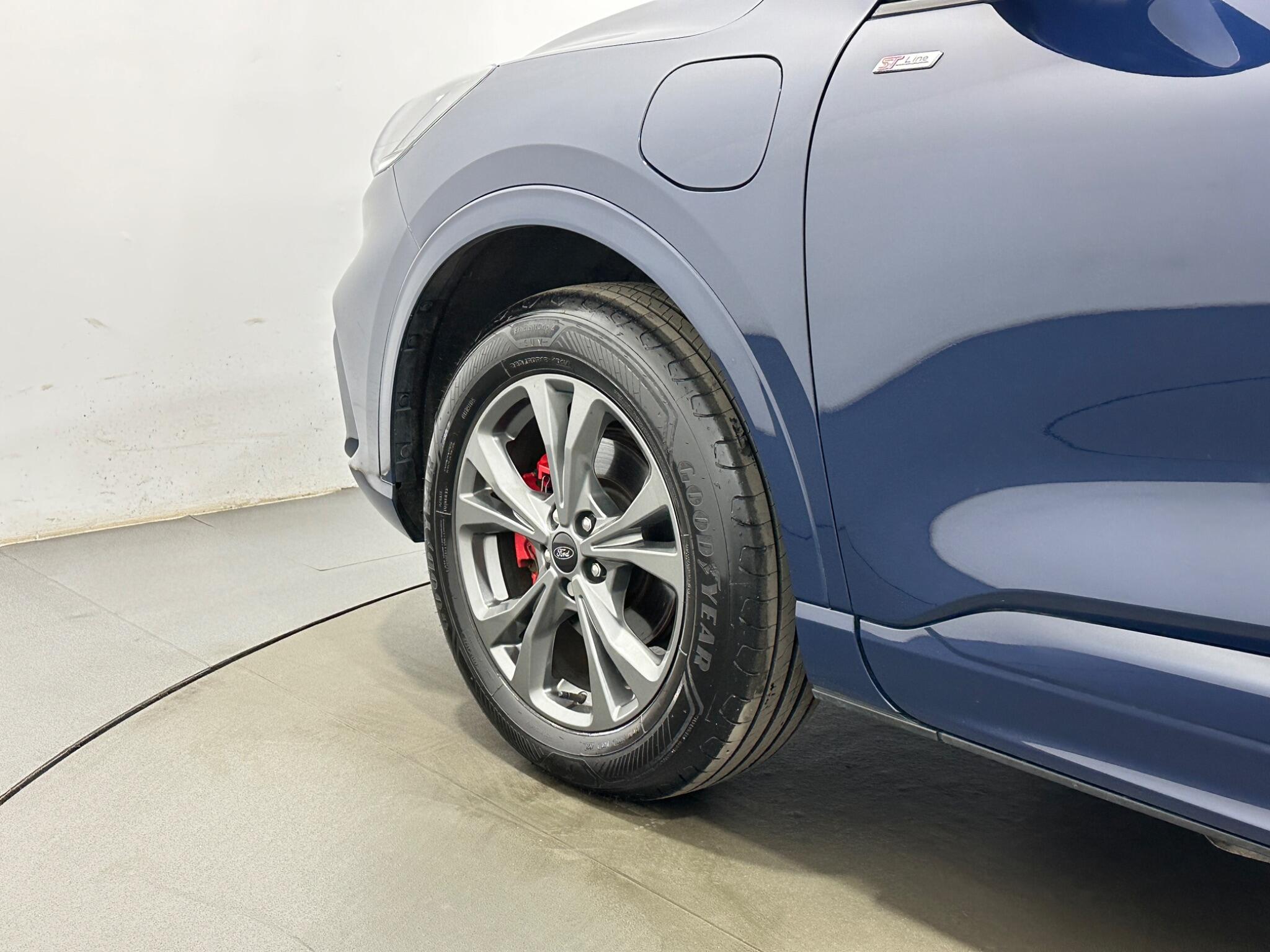 Ford Kuga view 50