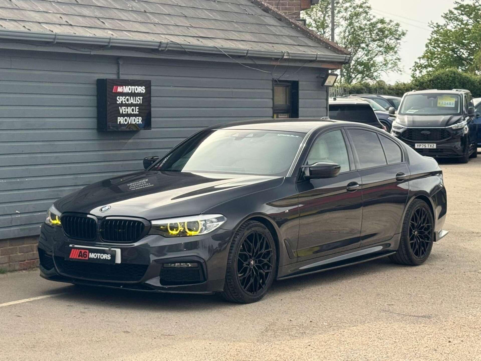 BMW 5 Series view 4