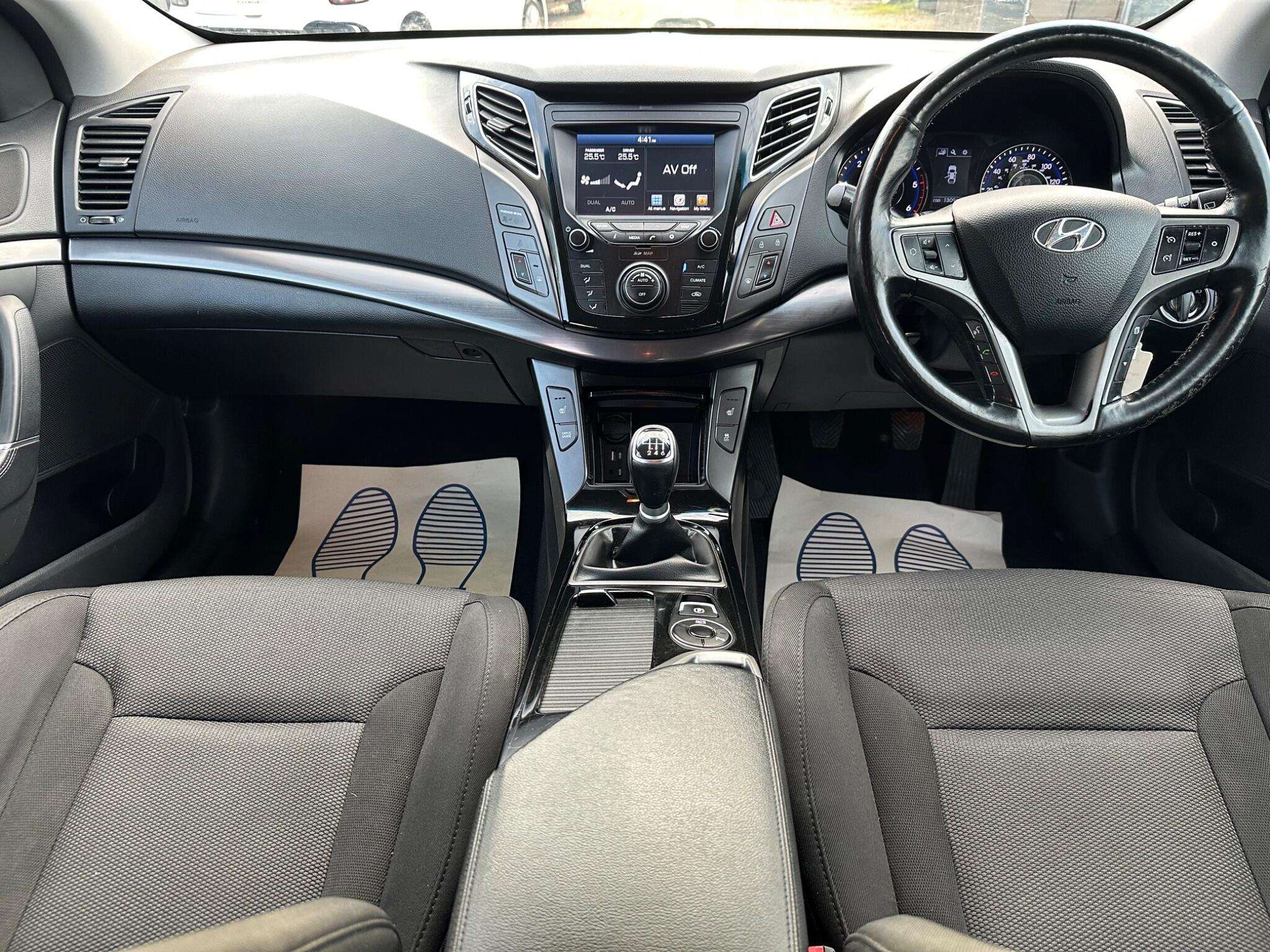 Hyundai I40 view 21