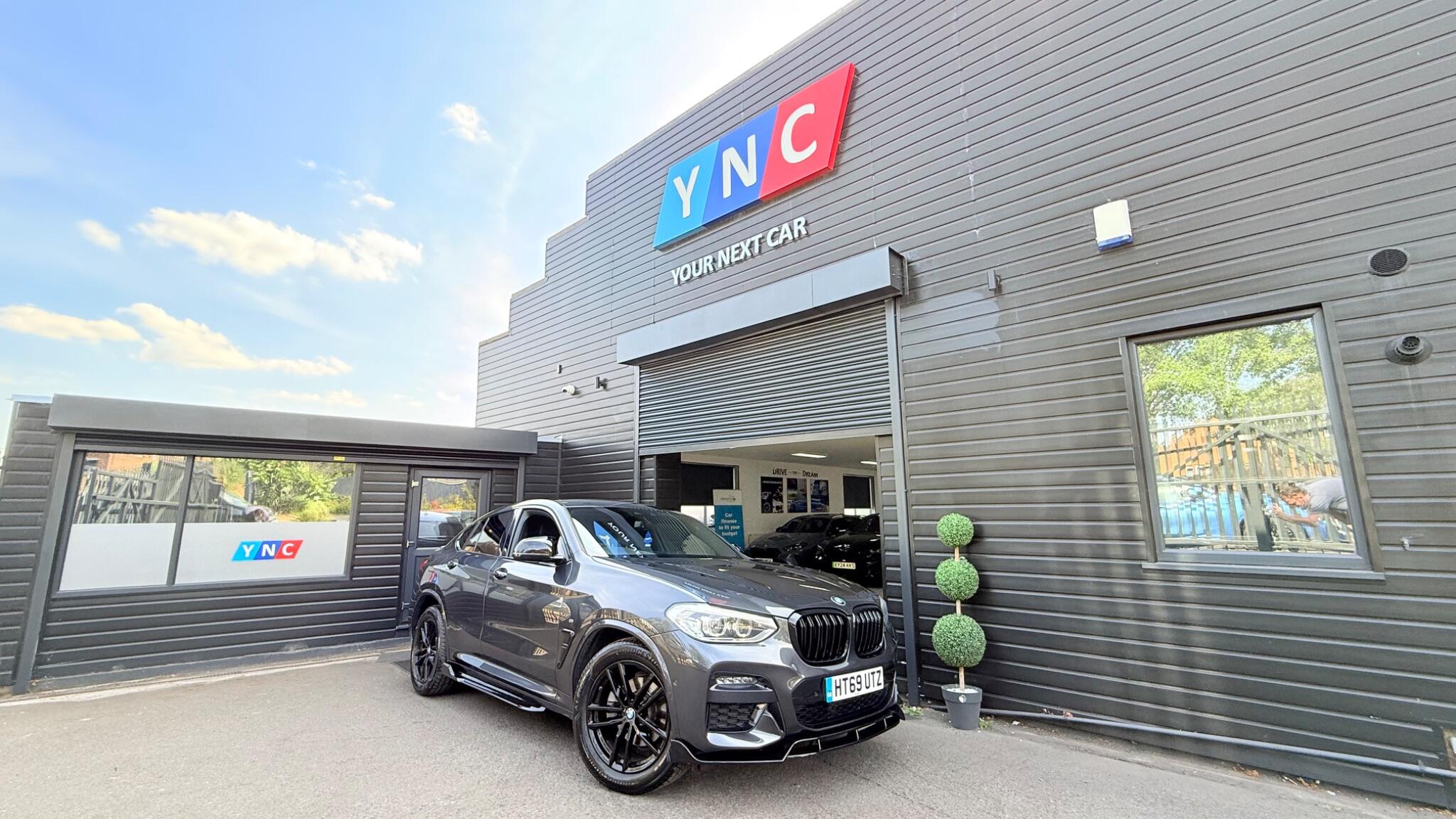 BMW X4 view 25