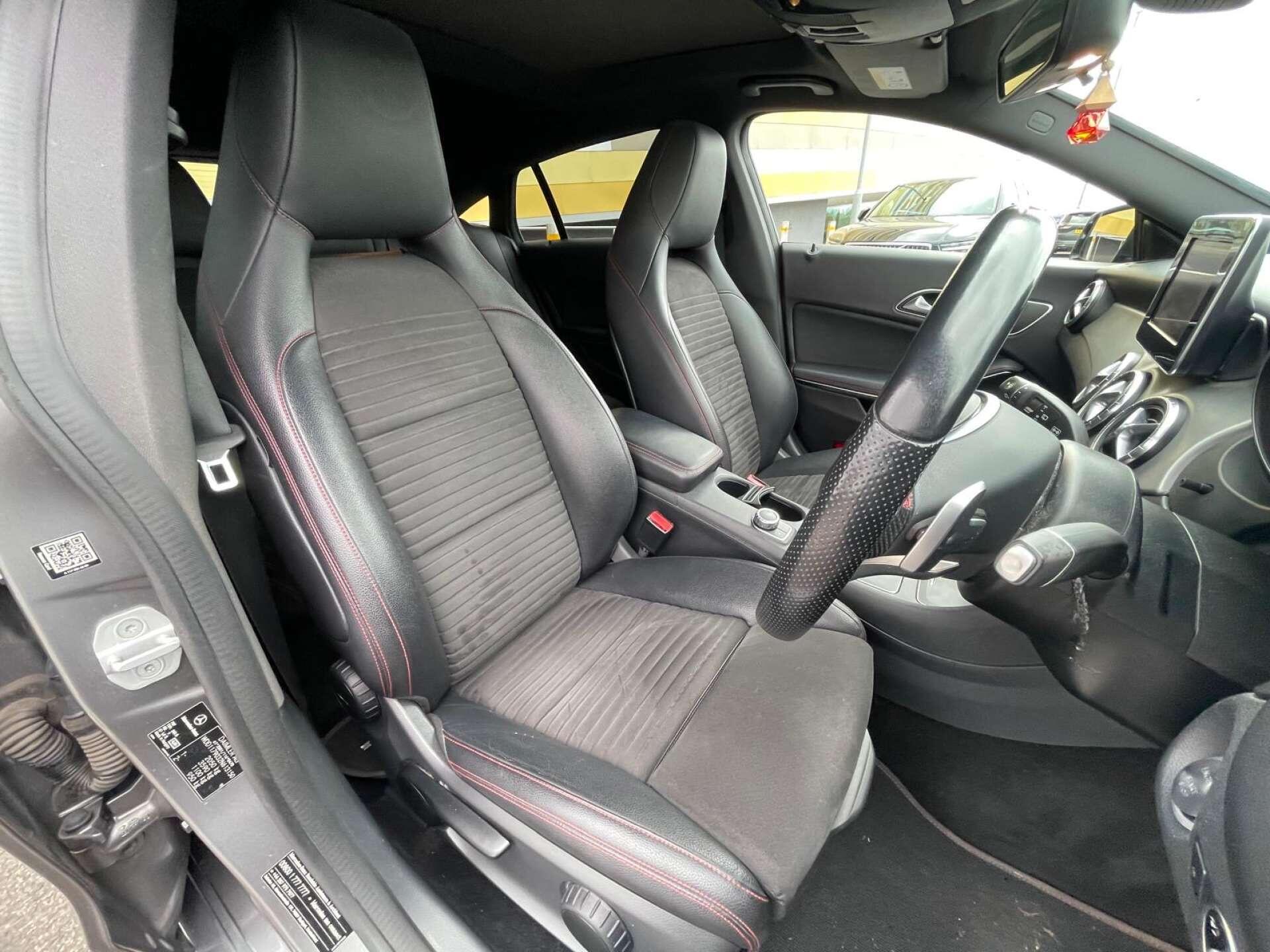 Mercedes-Benz Cla view 23