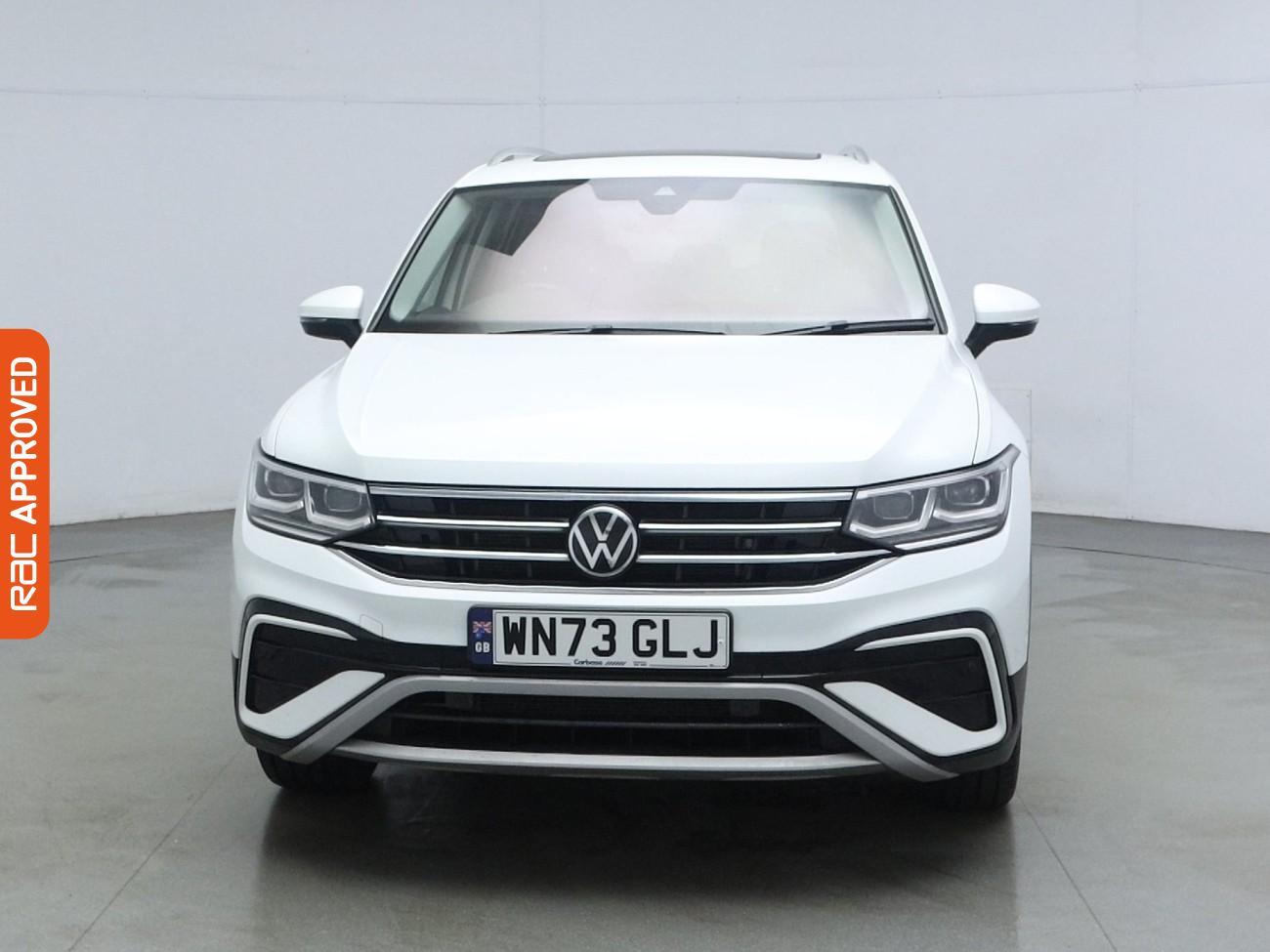 Volkswagen Tiguan Allspace view 7