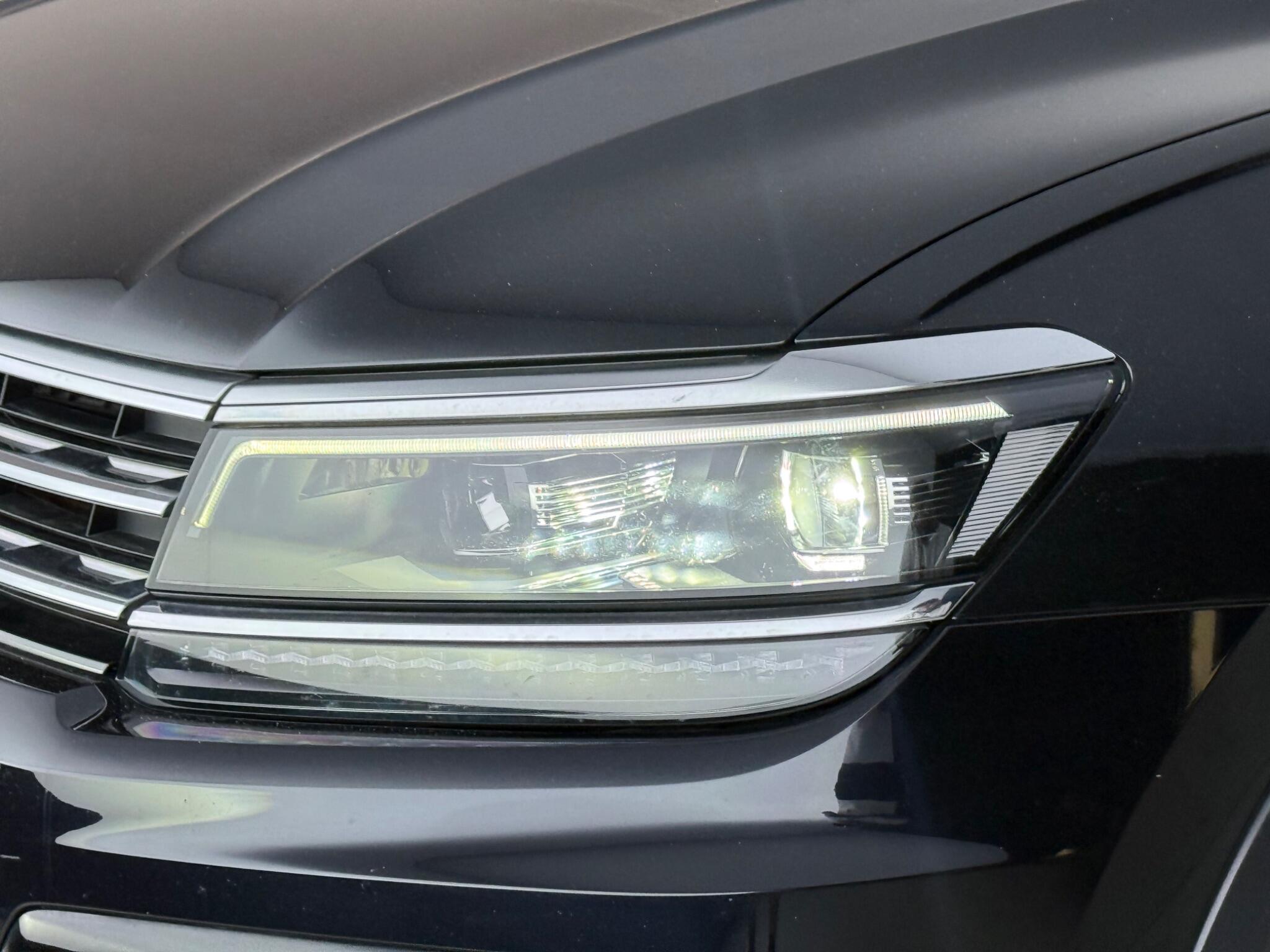 Volkswagen Tiguan view 12
