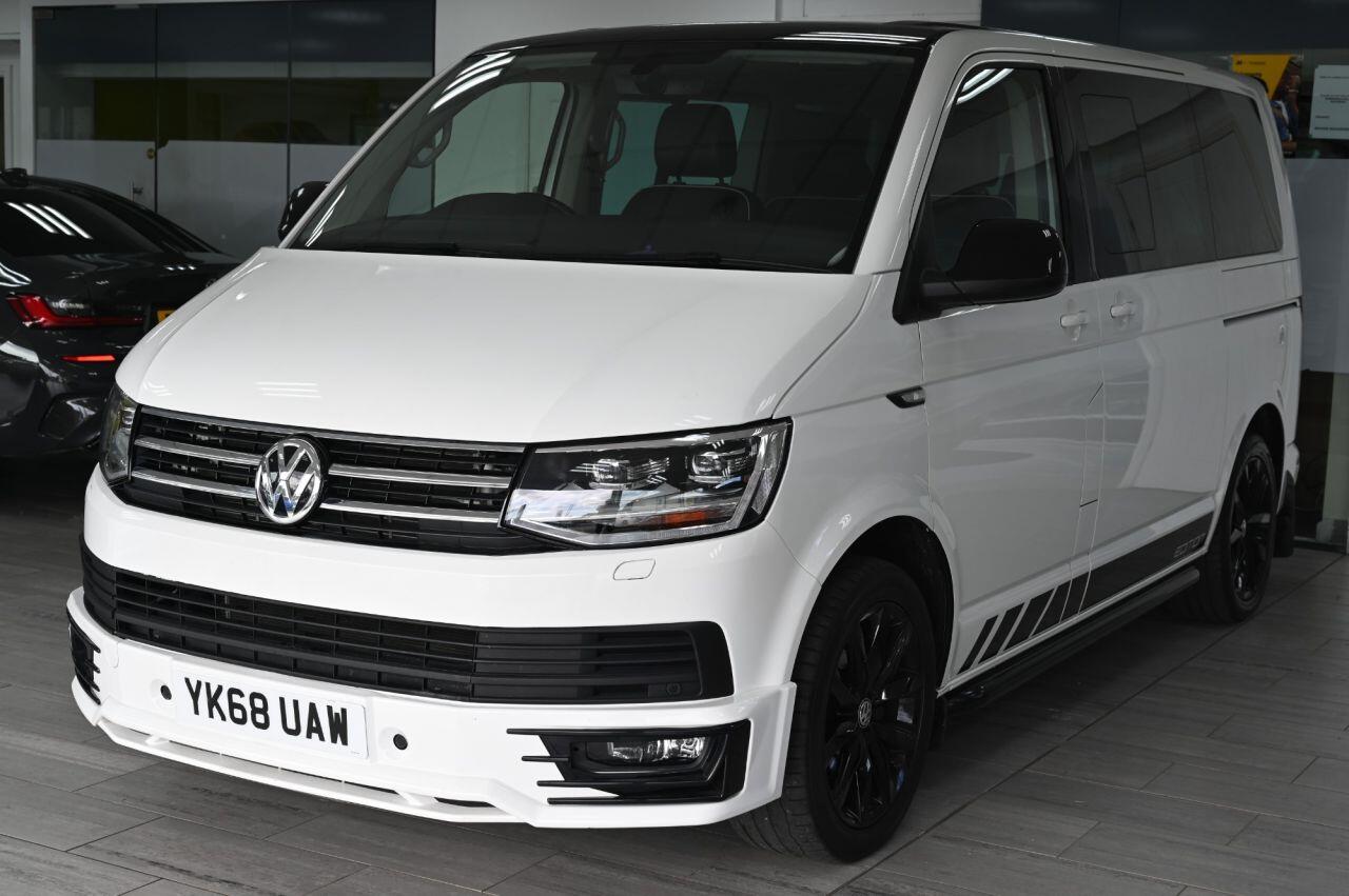 Volkswagen Caravelle view 6