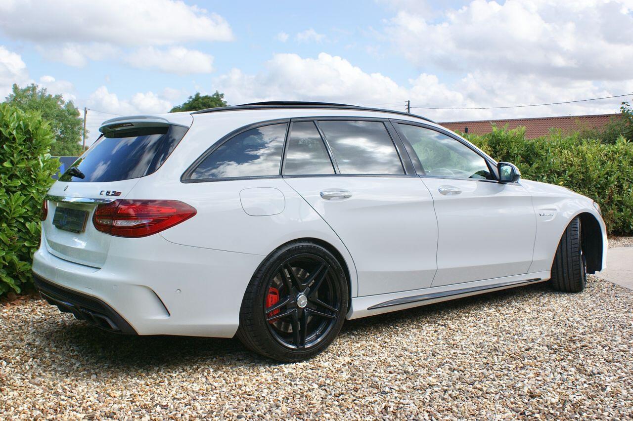 Mercedes-Benz C Class view 4