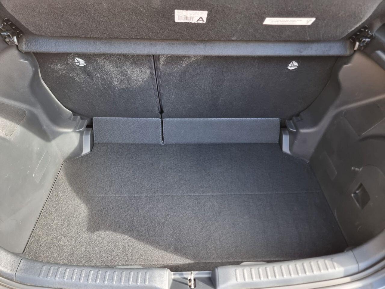 Toyota Yaris view 39