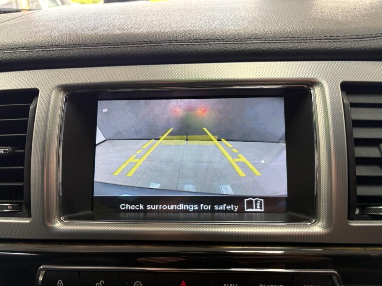 Jaguar XF view 21