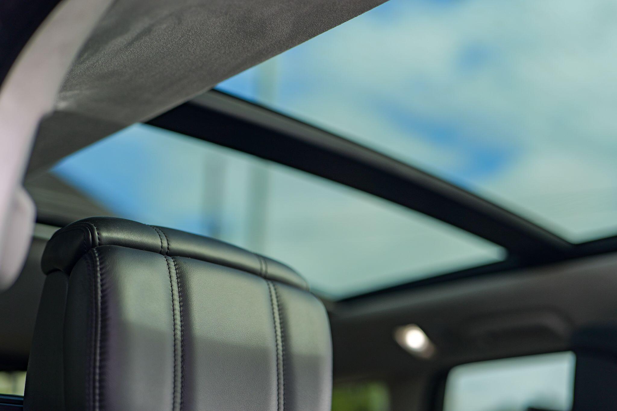 Land Rover Range Rover Sport view 13