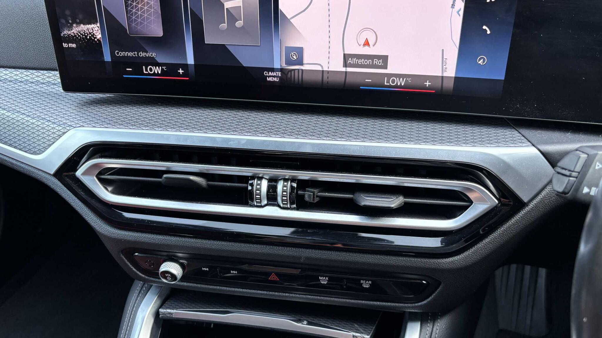 BMW i4 view 13
