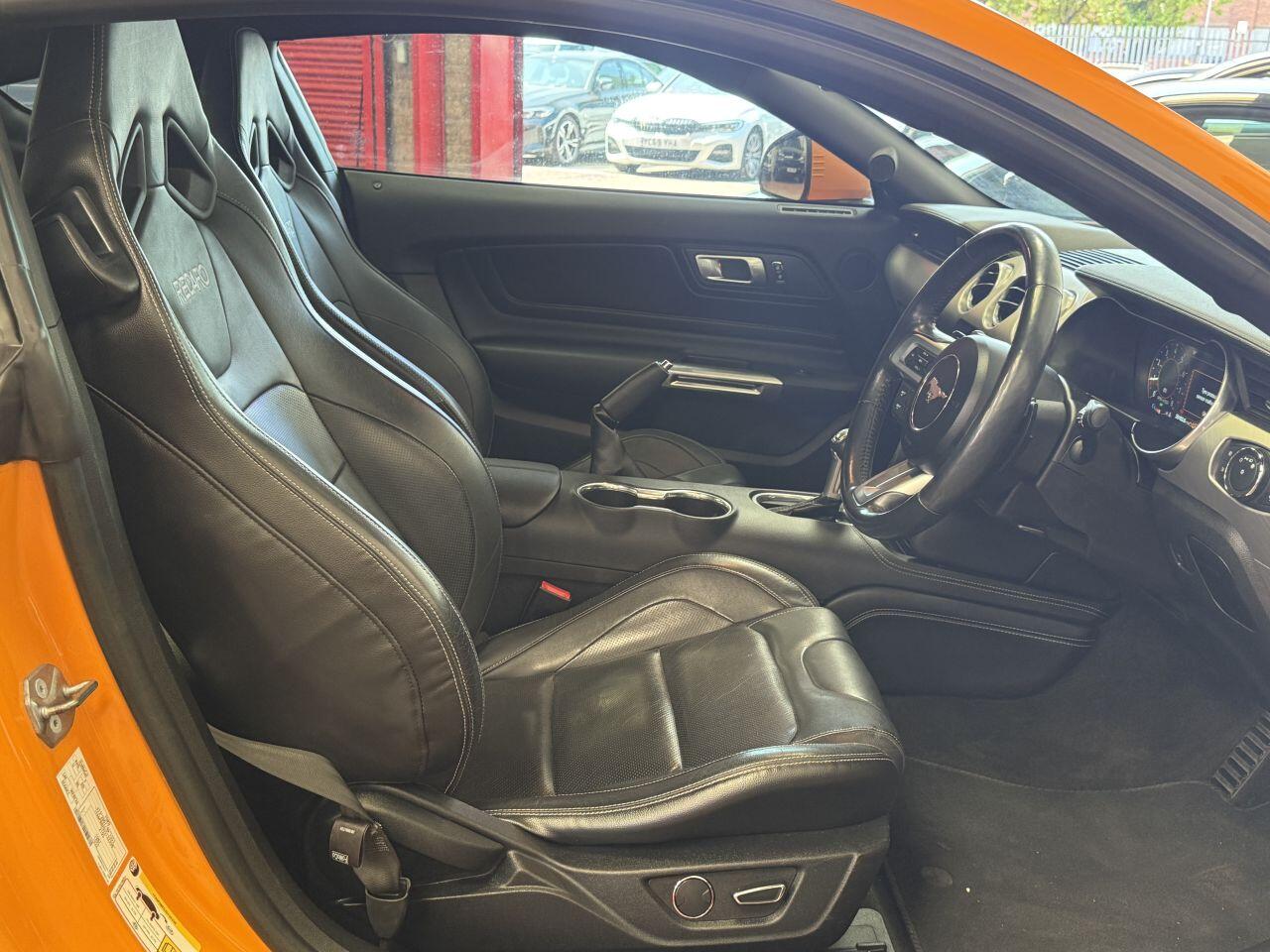 Ford Mustang view 29