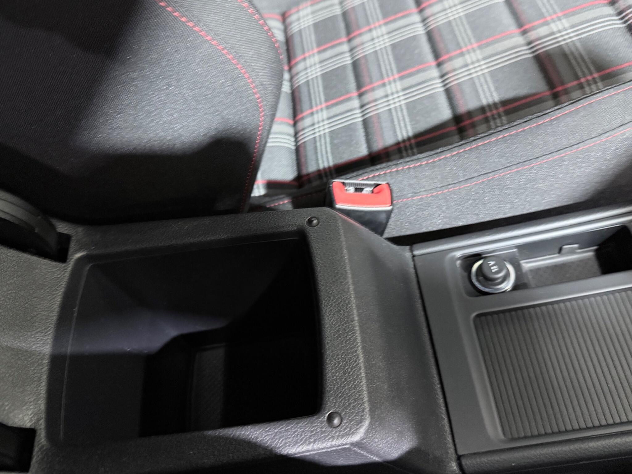 Volkswagen Golf view 54