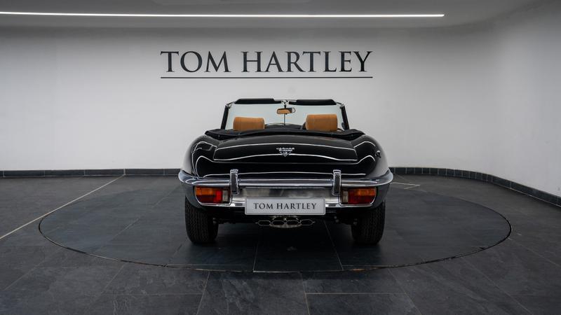 Jaguar E-Type view 6