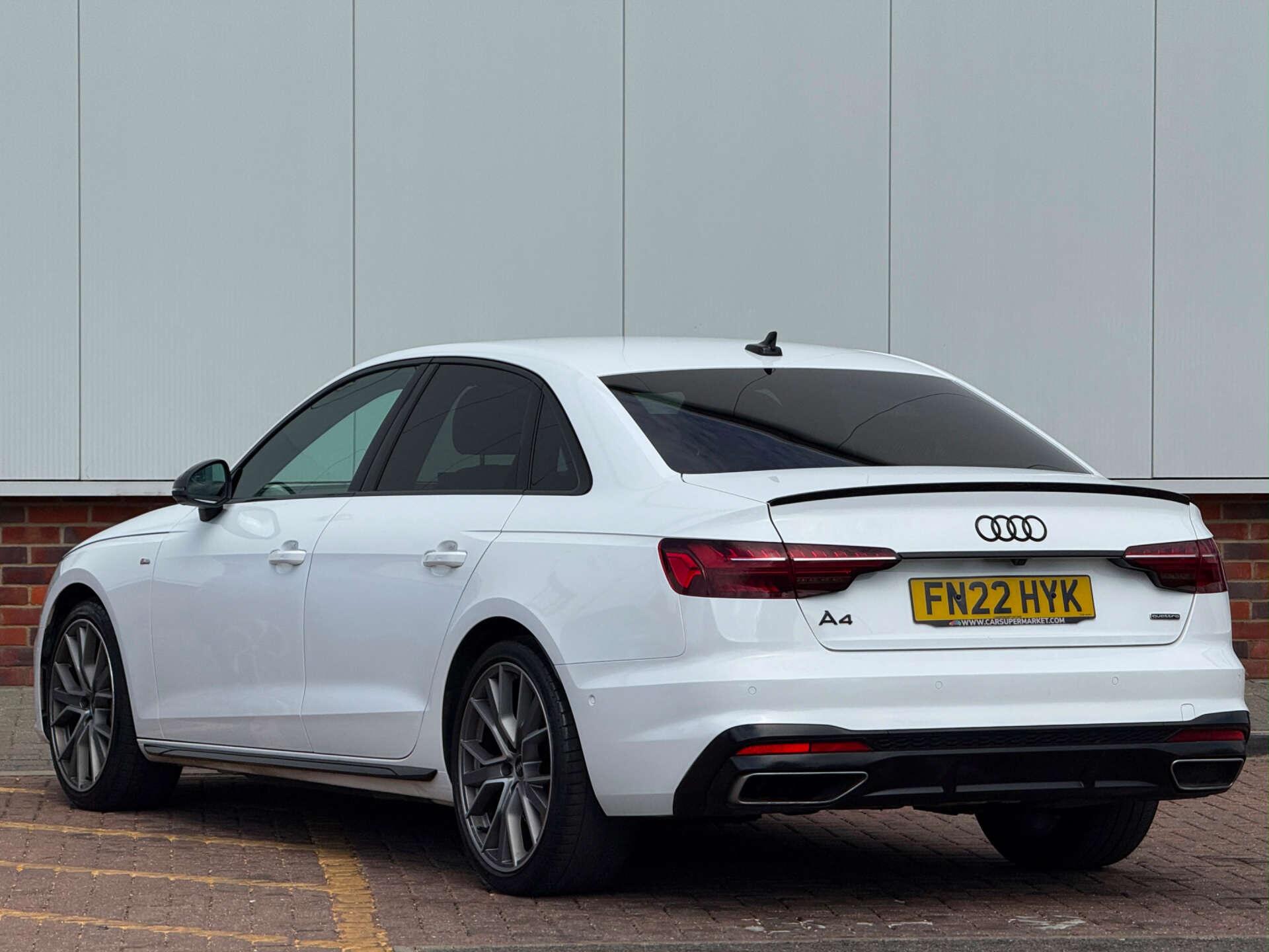 Audi A4 view 4