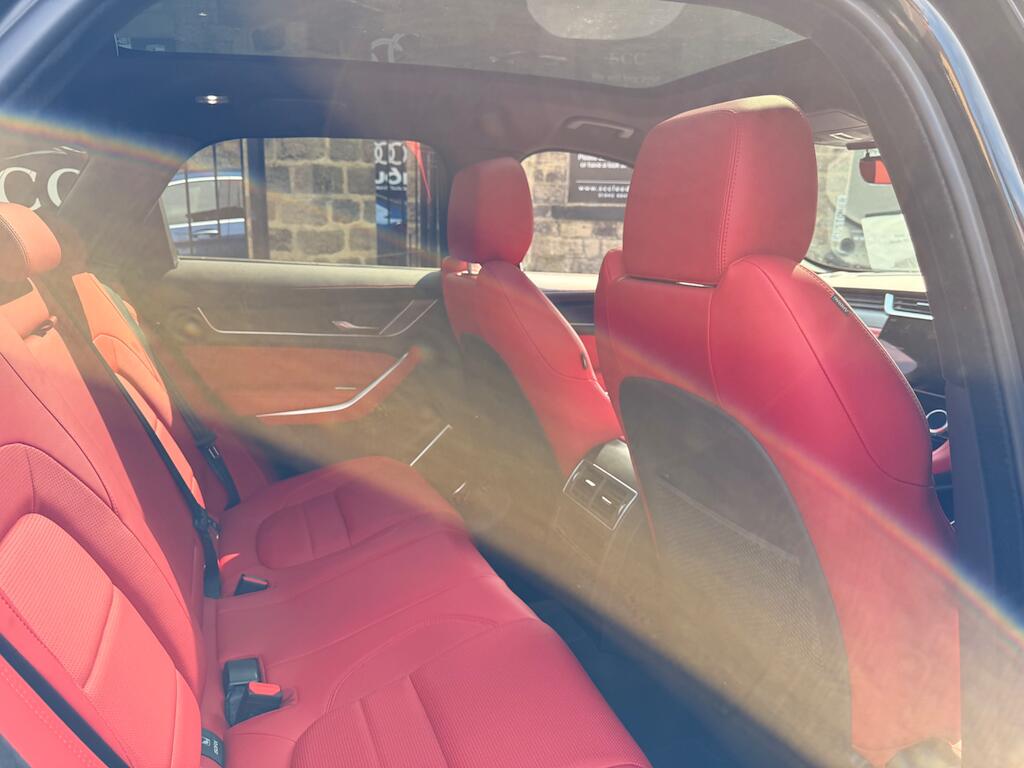 Jaguar F-Pace view 55
