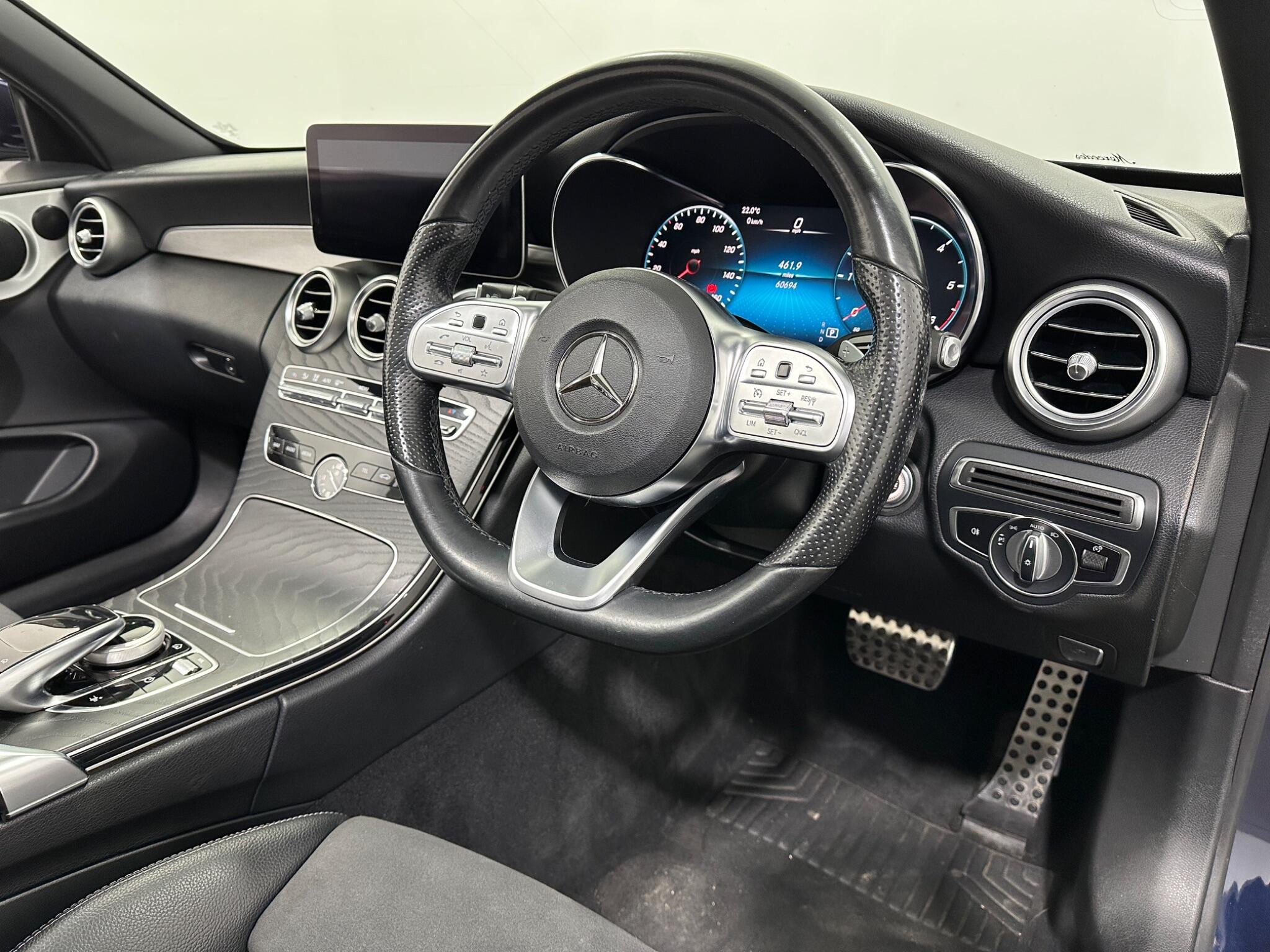 Mercedes-Benz C-Class view 11