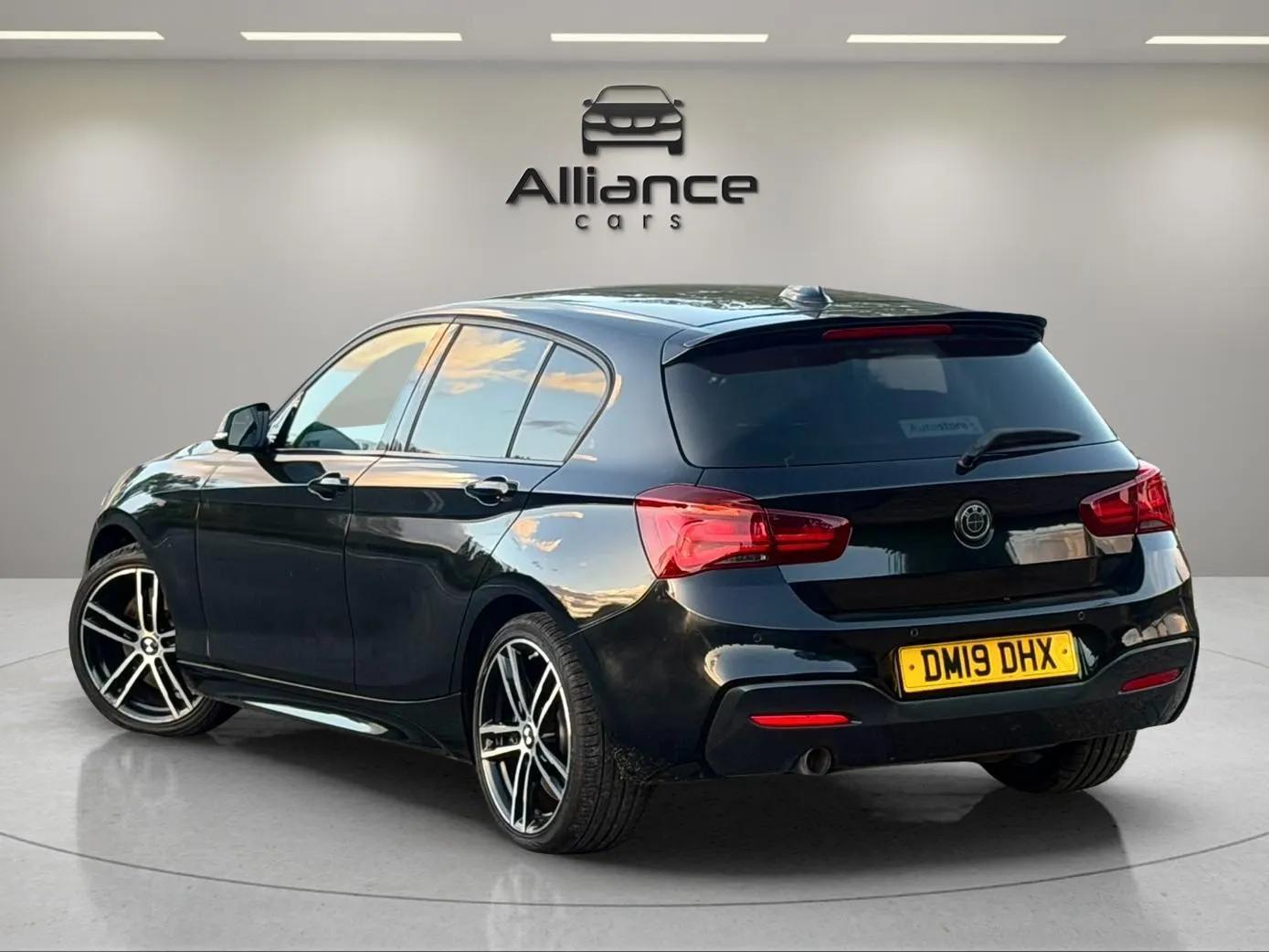 BMW 1 Series view 14