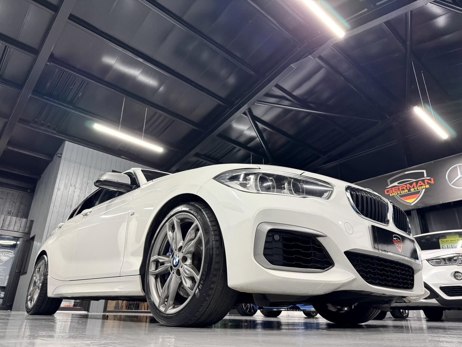 BMW 1 Series view 11