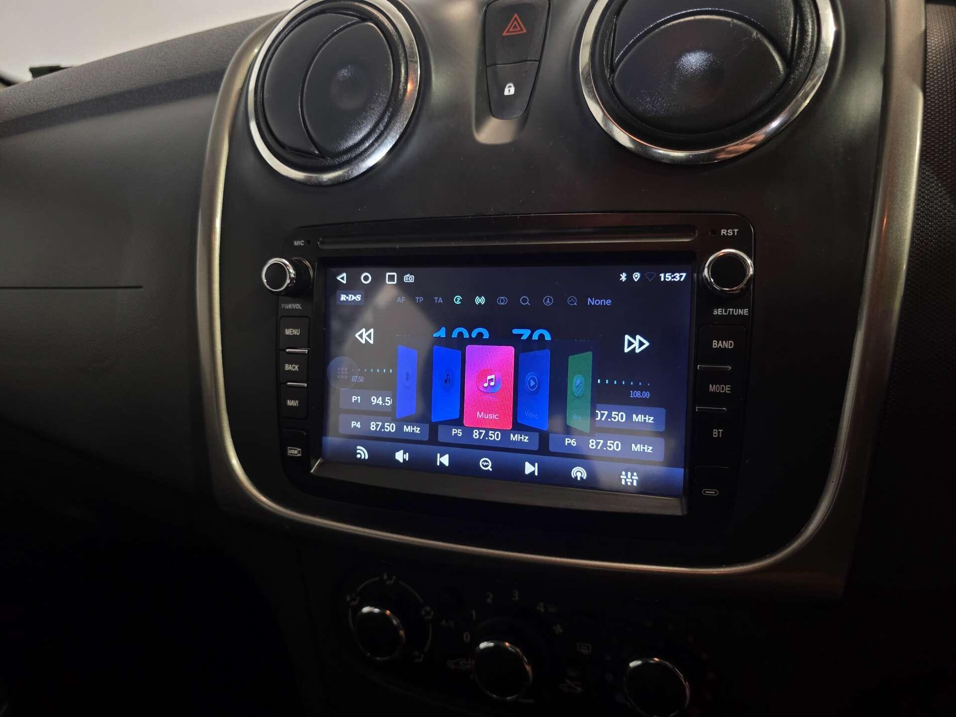 Dacia Sandero view 27