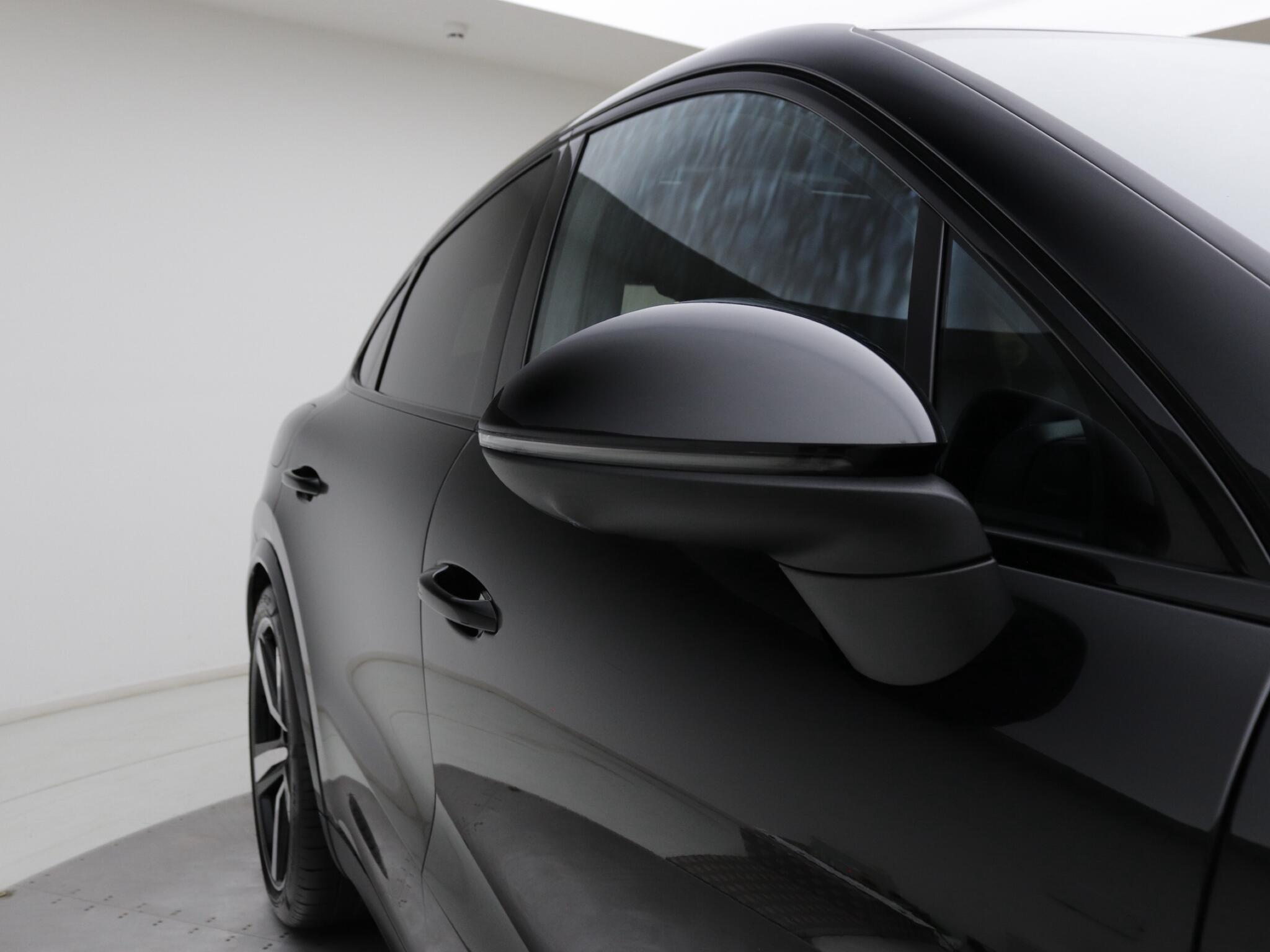 Porsche Cayenne view 24