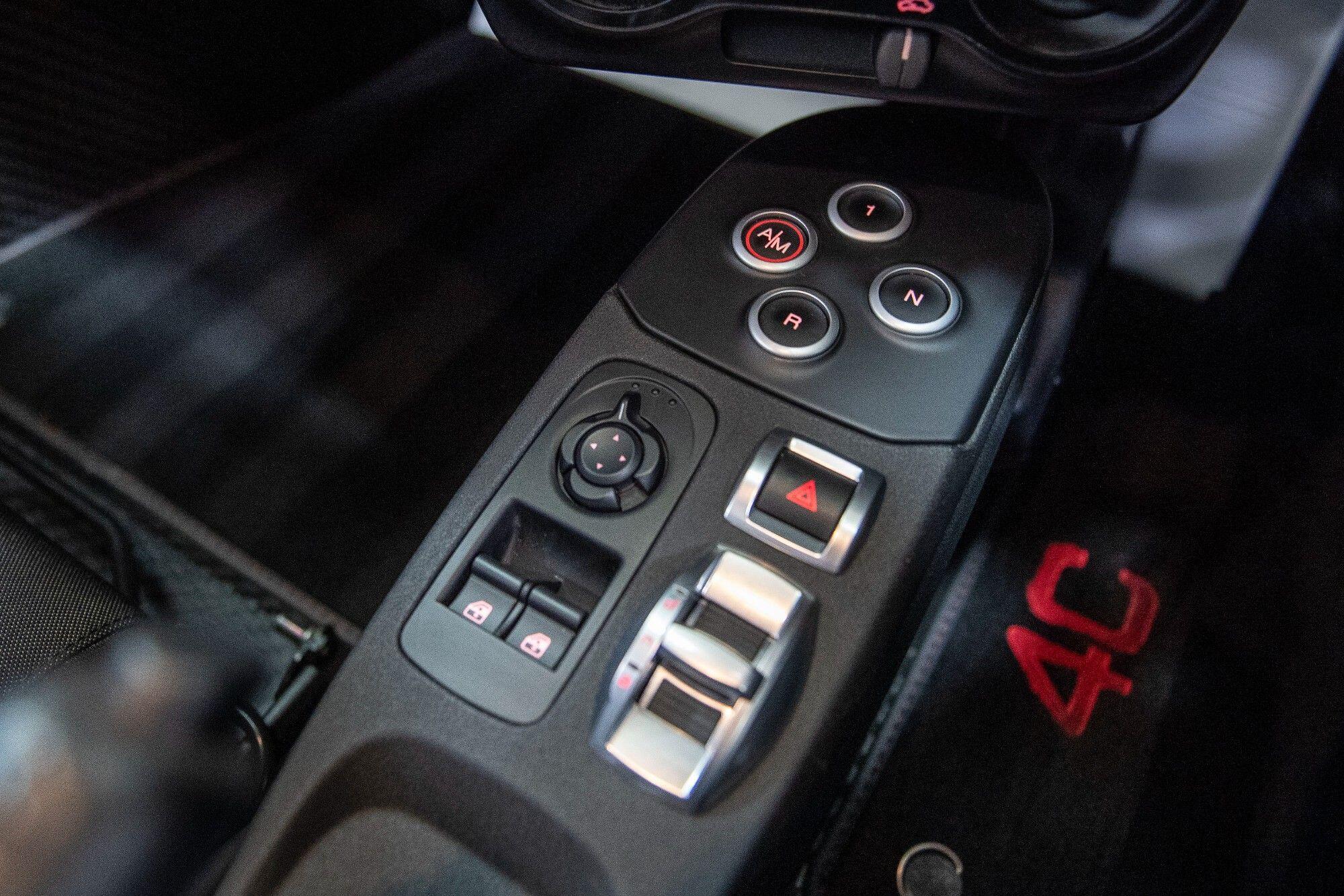 Alfa Romeo 4C view 25