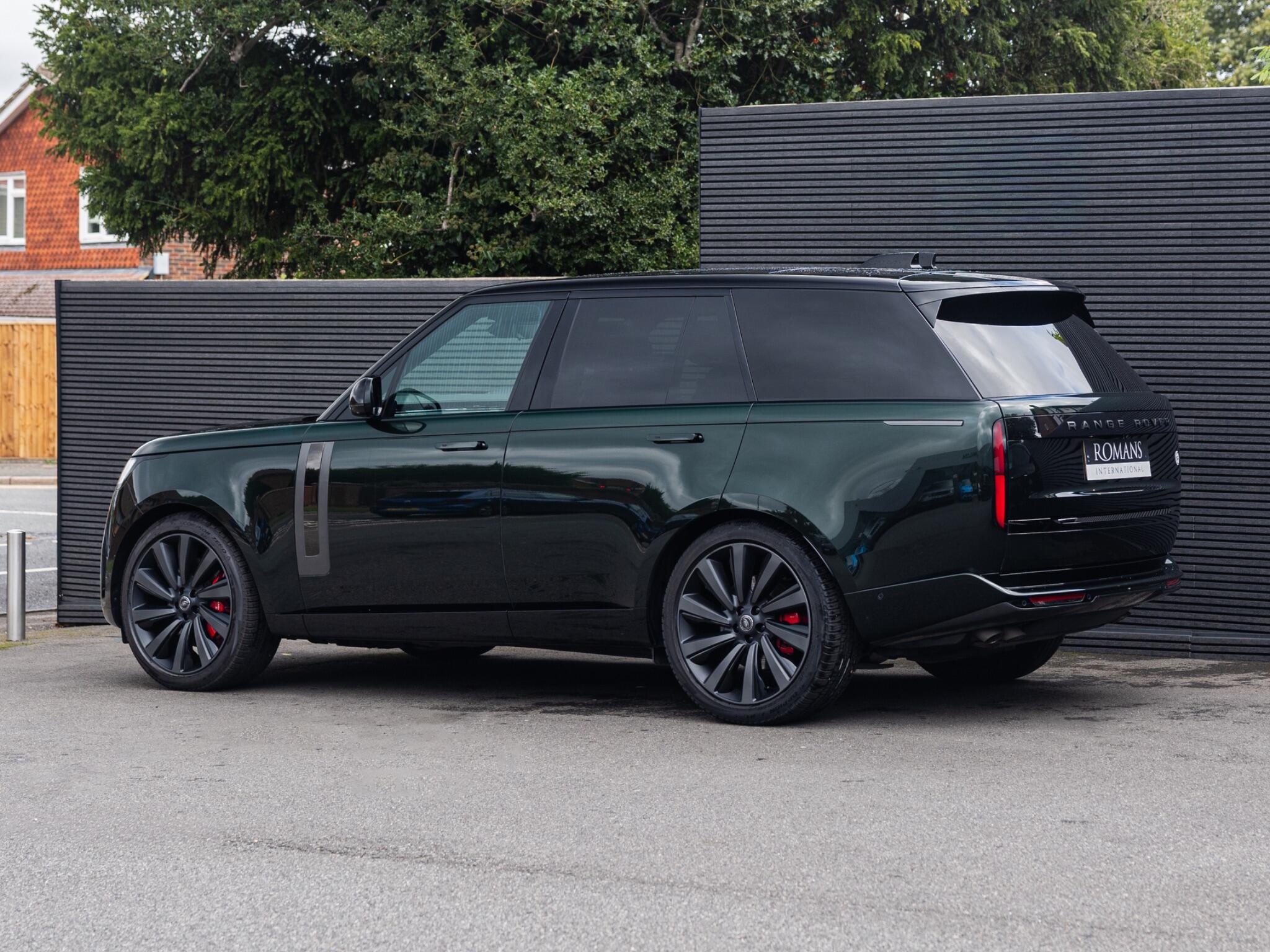 Land Rover Range Rover view 3