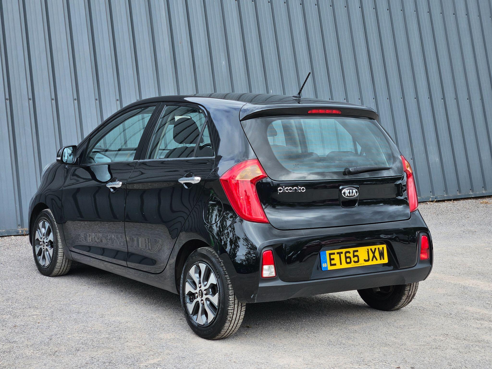 2016 Kia Picanto image 12