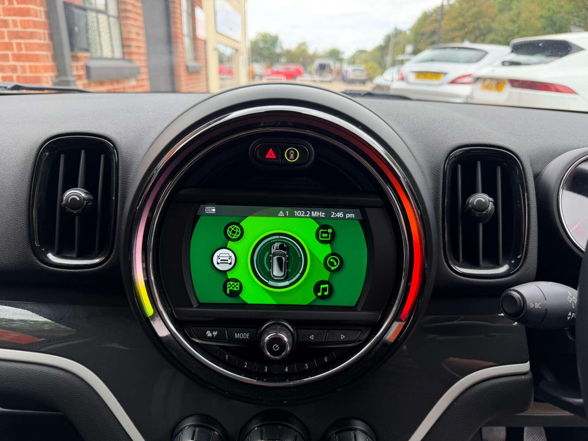 Mini Countryman view 29