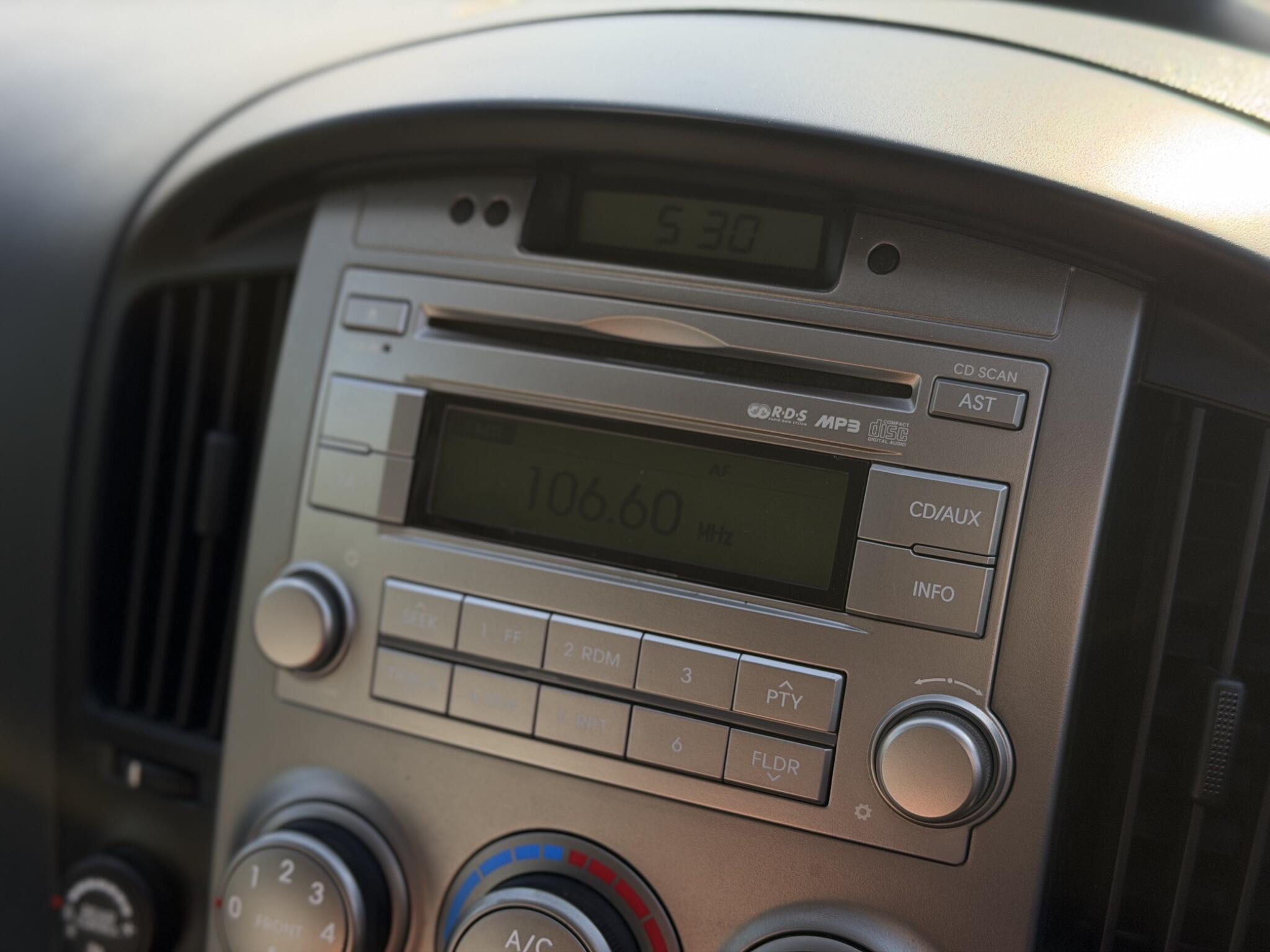 Hyundai I800 view 18