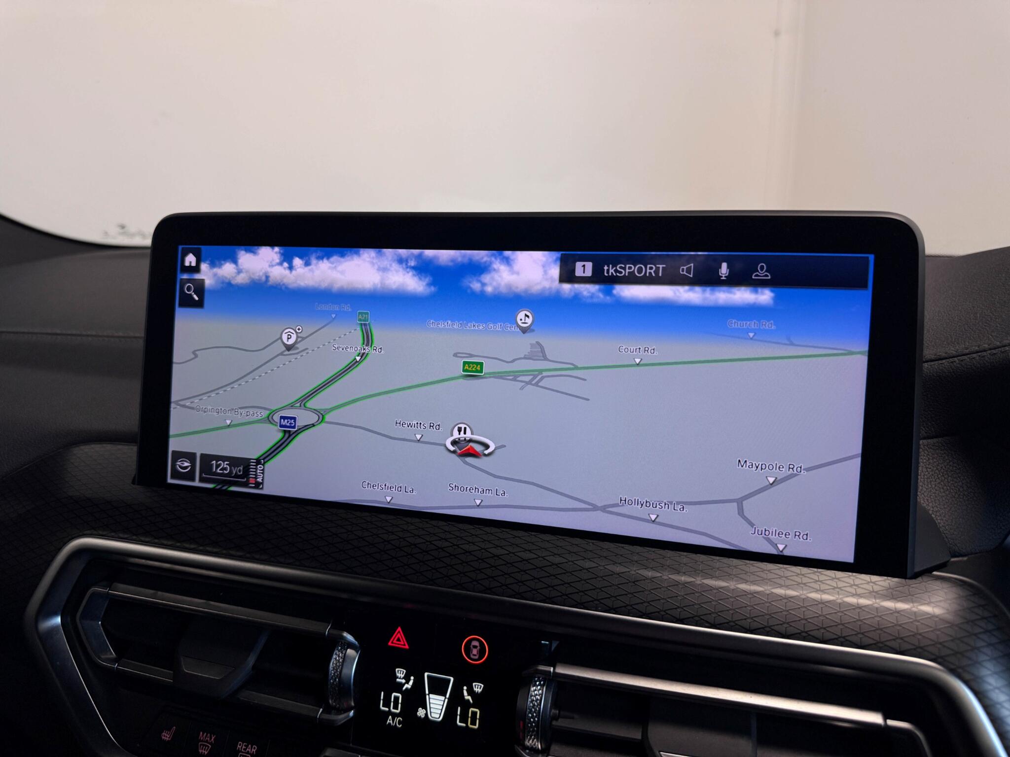 BMW X3 view 9