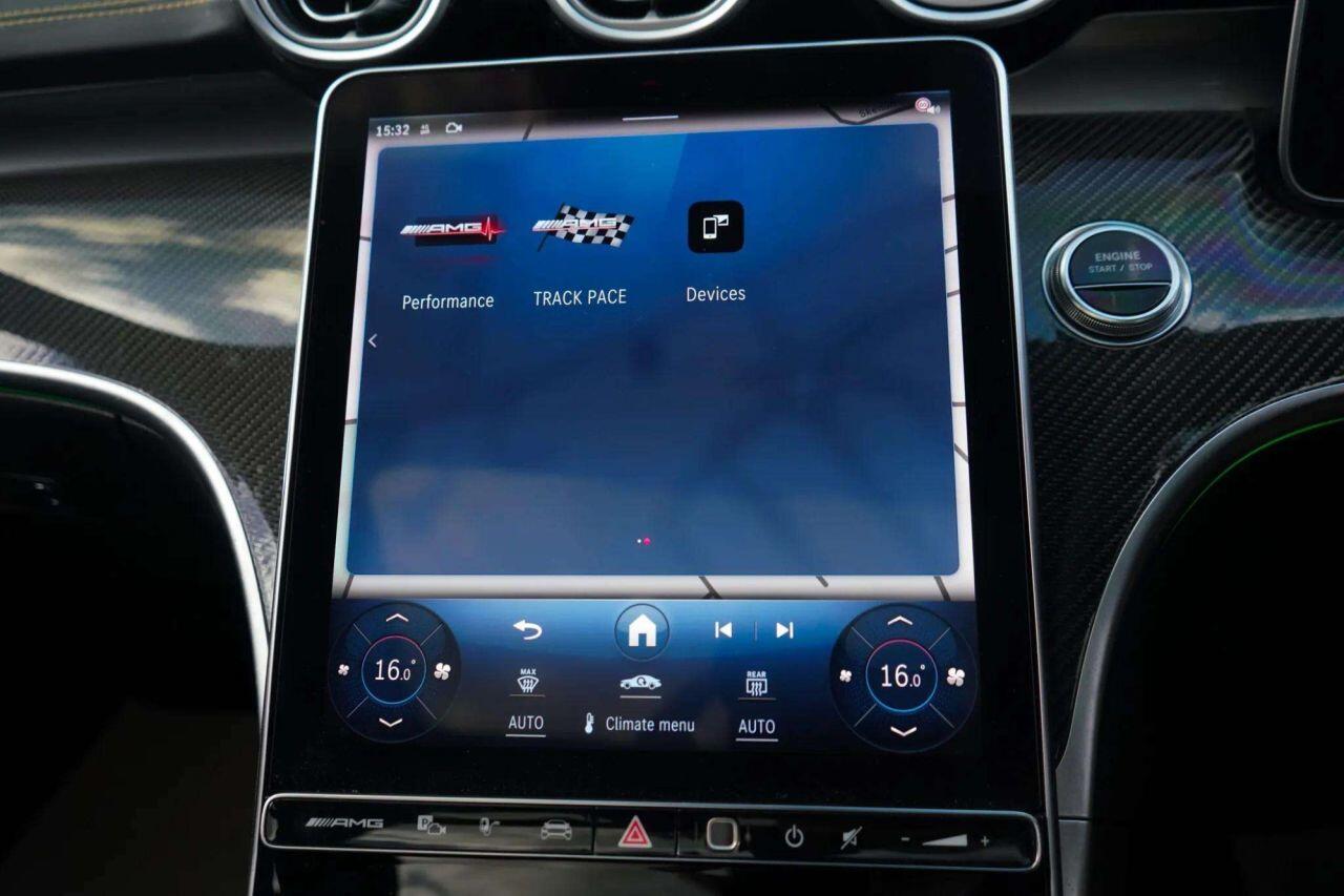Mercedes-Benz C-Class view 34