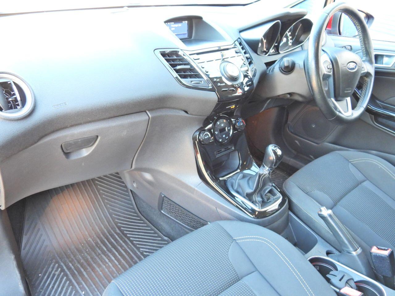Ford Fiesta view 21