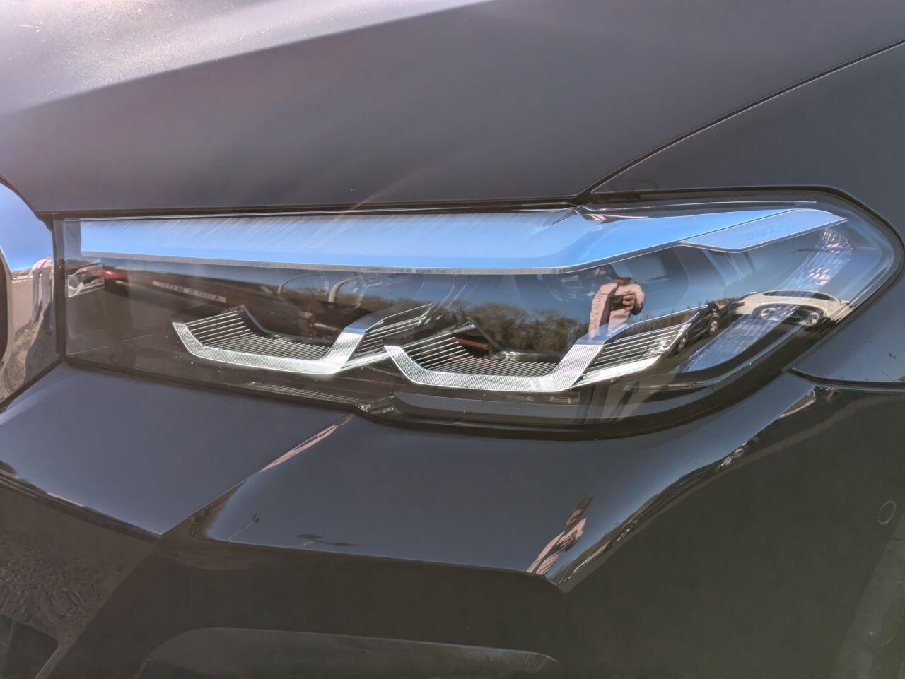 BMW 5 Series view 27