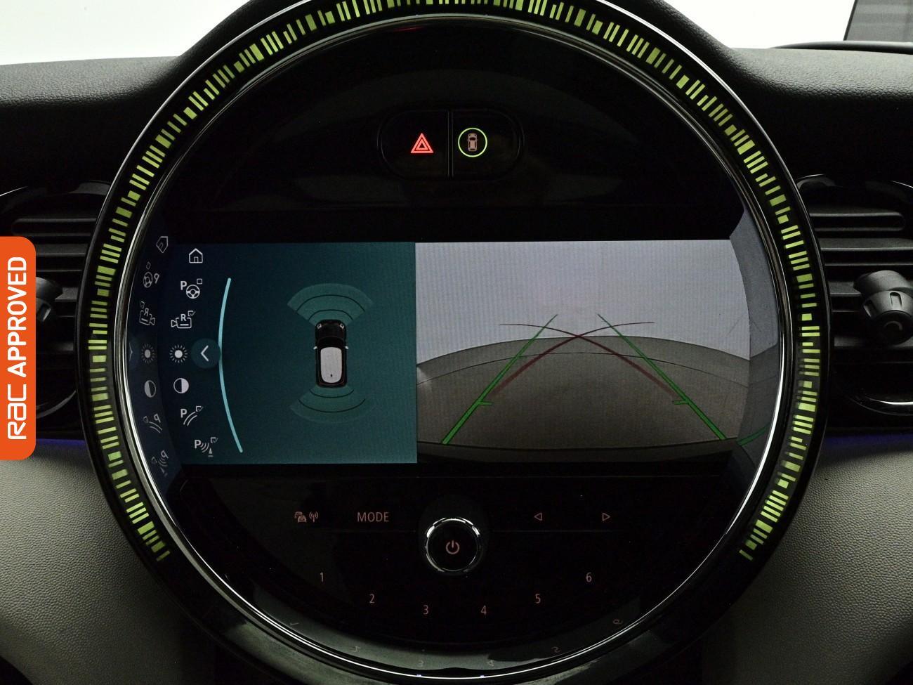 MINI Hatch view 16