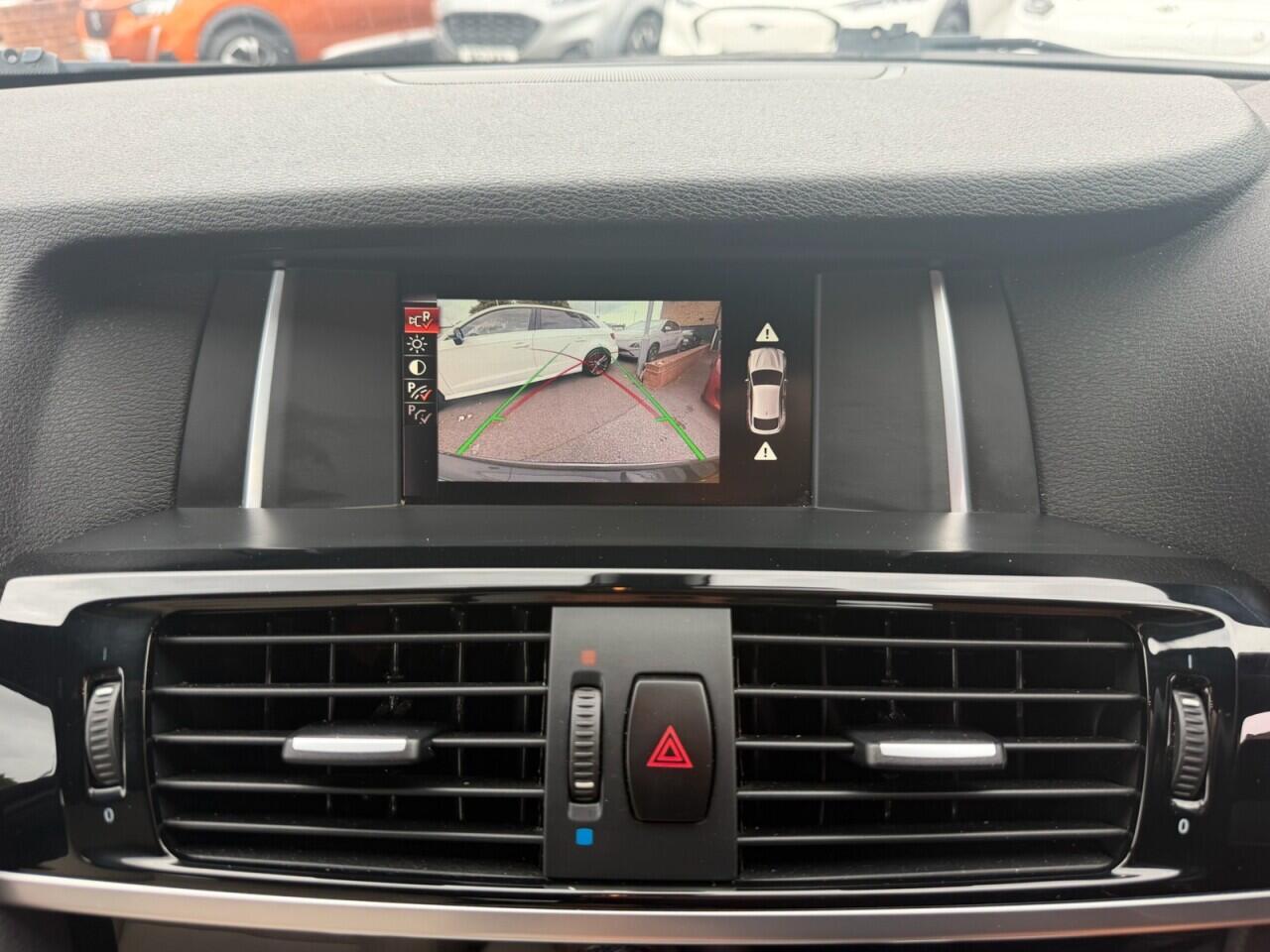 BMW X4 view 15