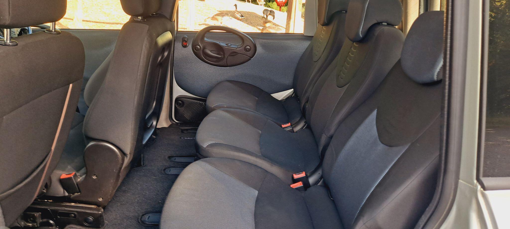 Fiat Multipla view 19