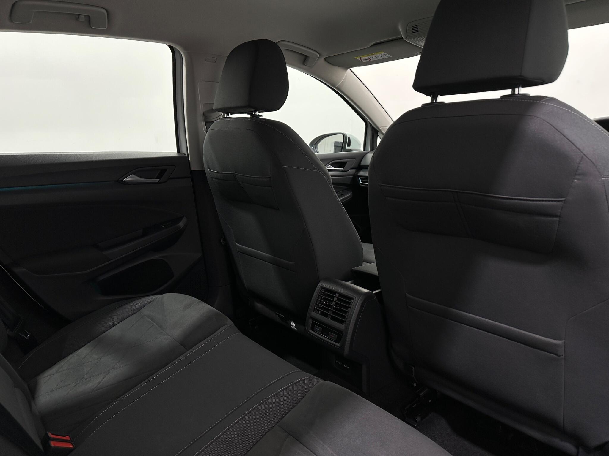 Volkswagen Golf view 40