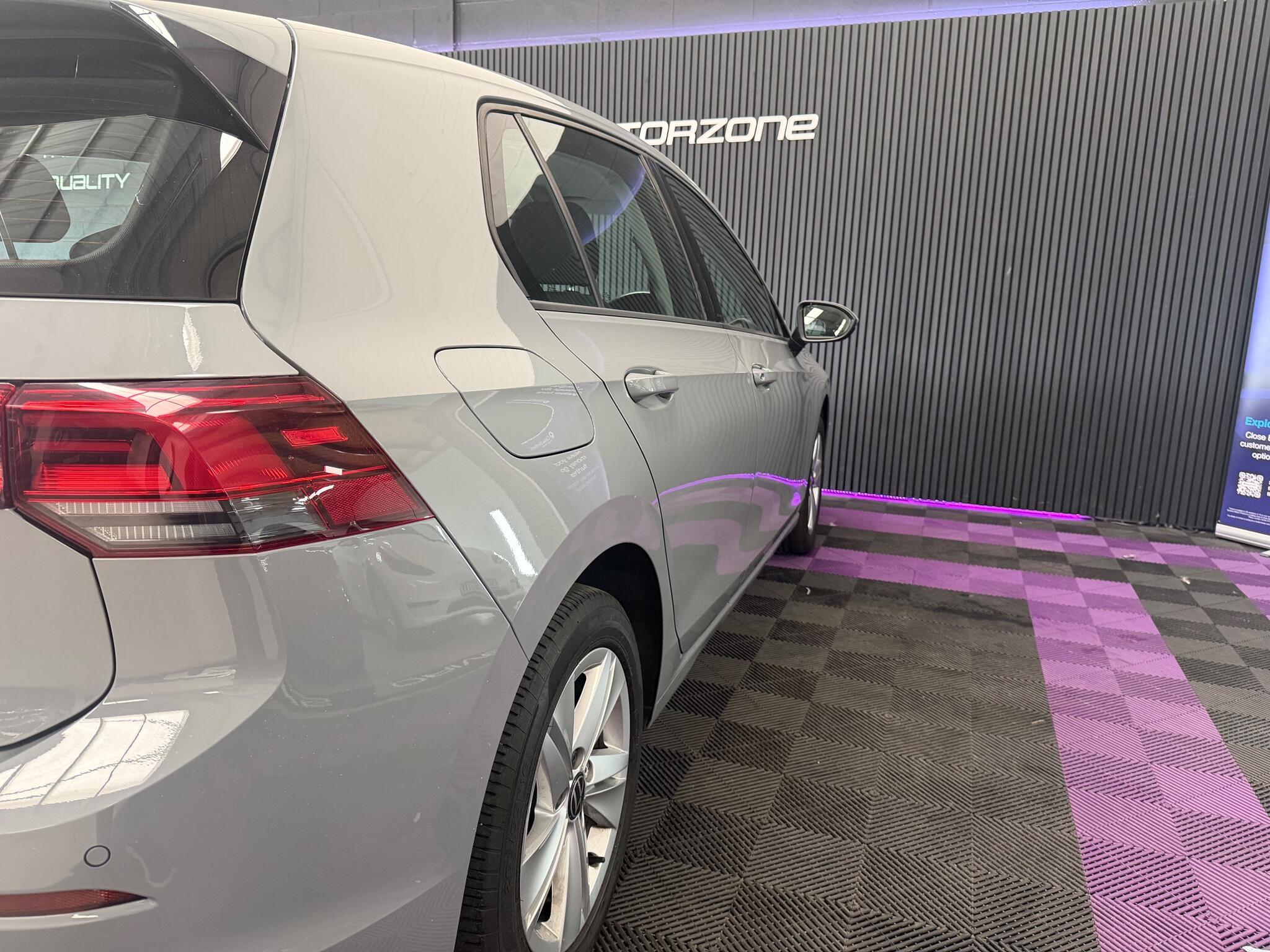 Volkswagen Golf view 15