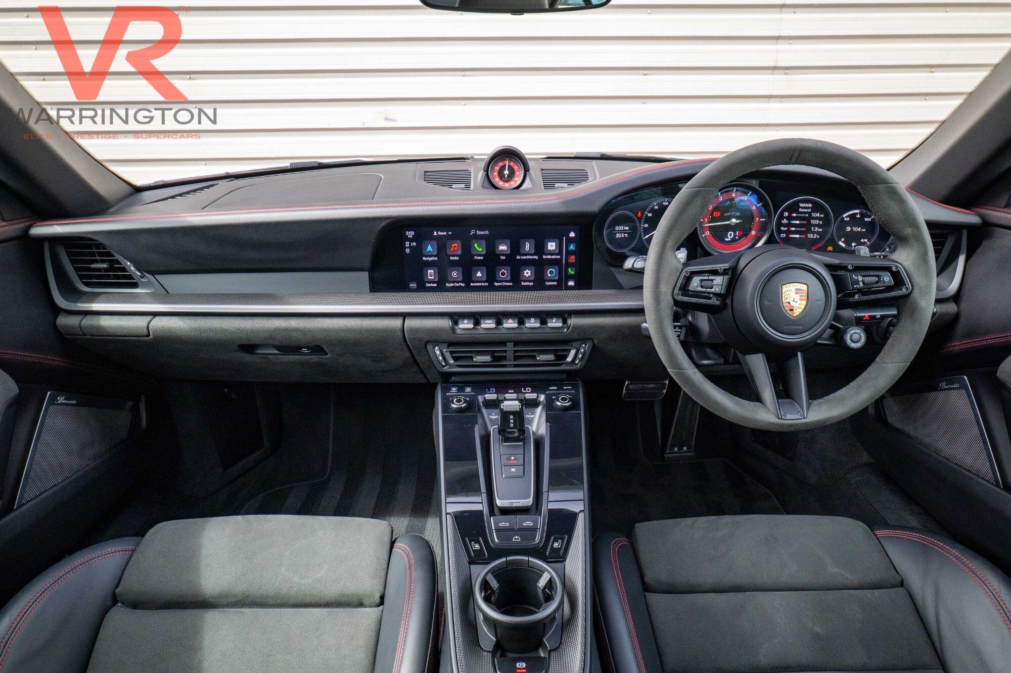Porsche 911 view 2