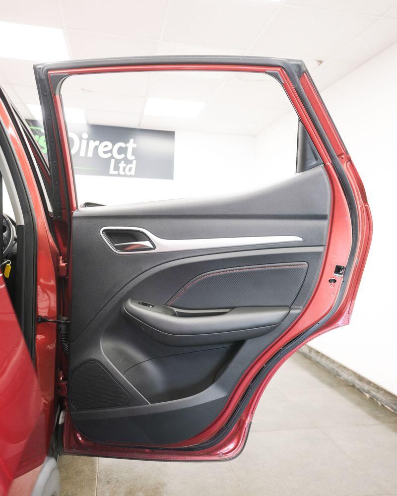 MG ZS view 15