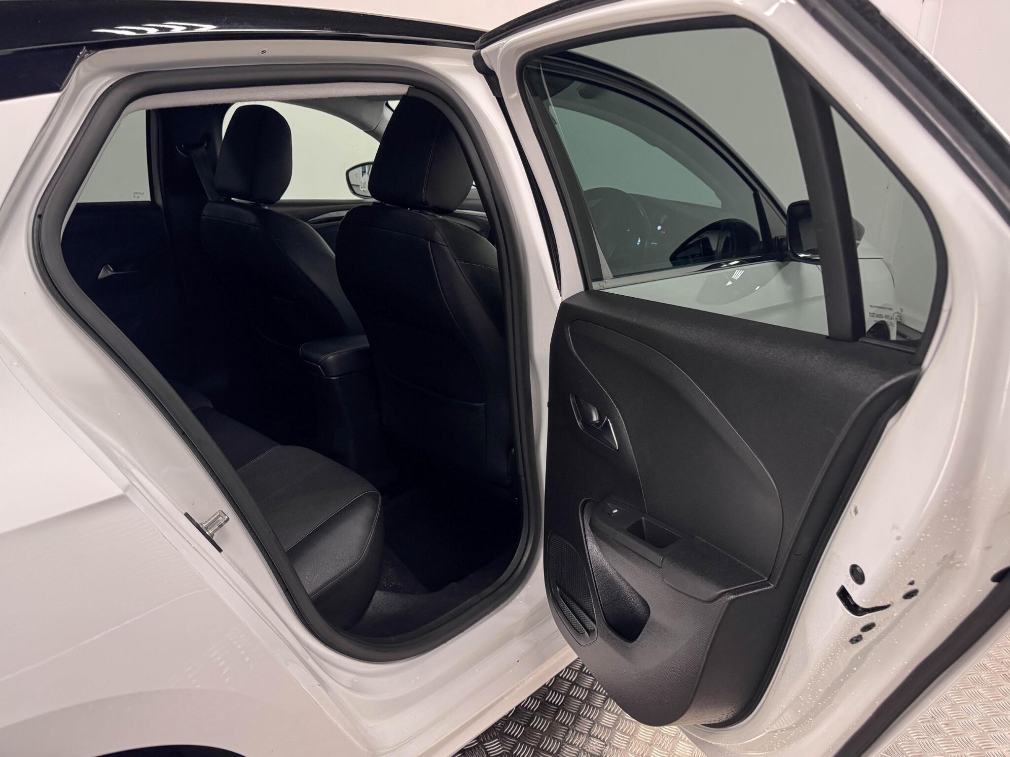 Vauxhall Corsa view 21