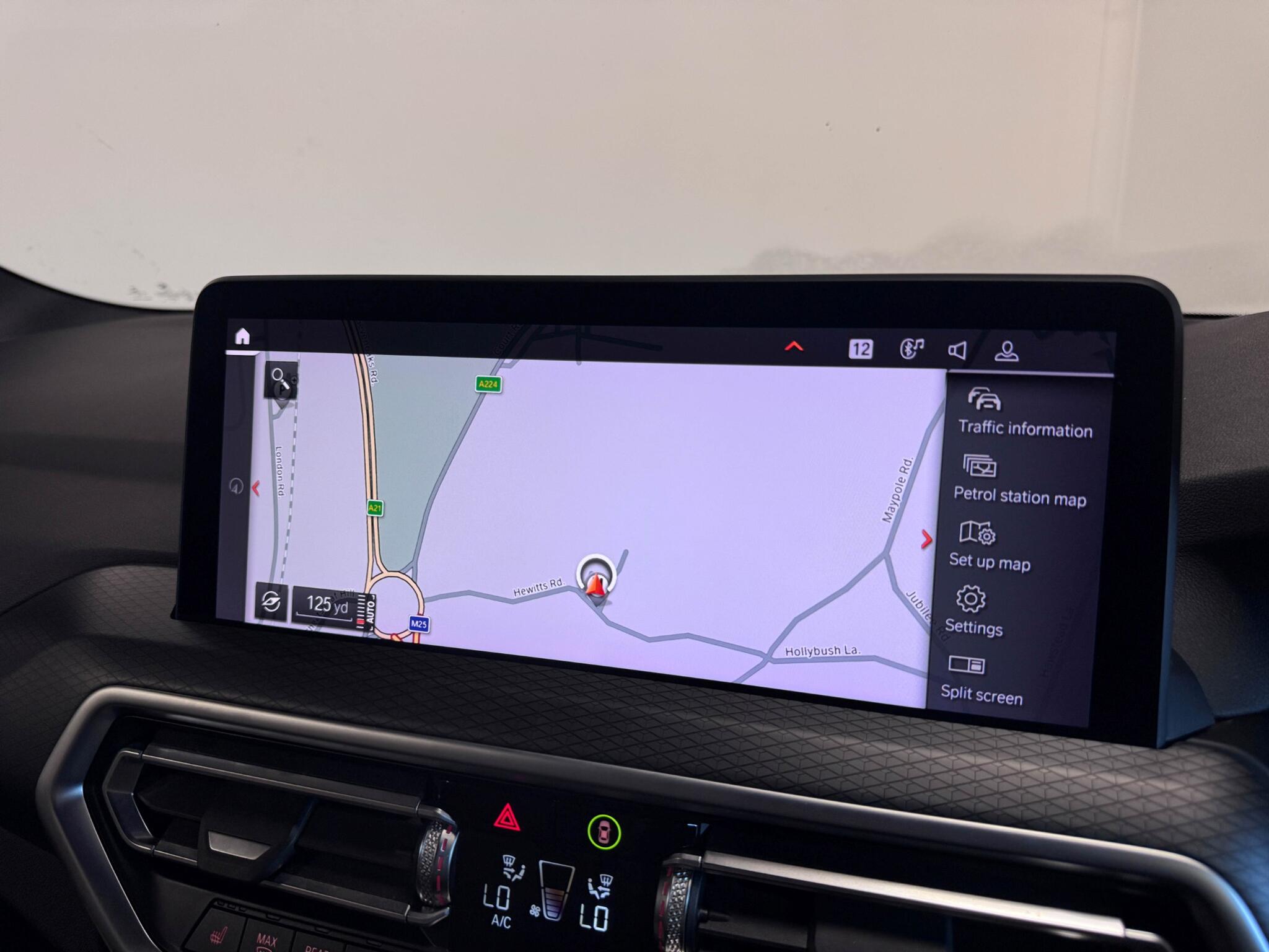 BMW X3 view 12