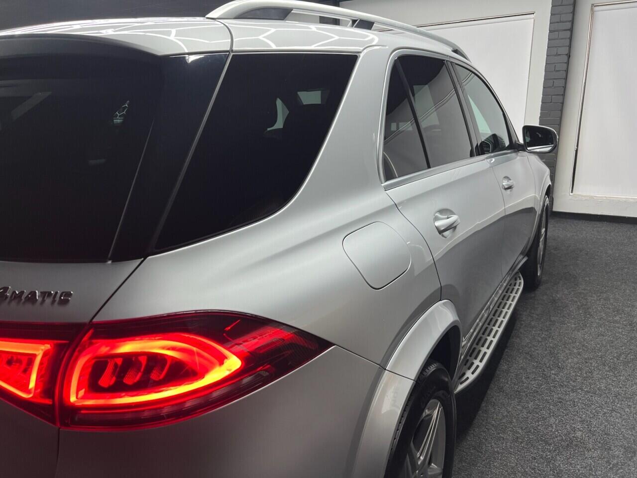 Mercedes-Benz Gle view 11