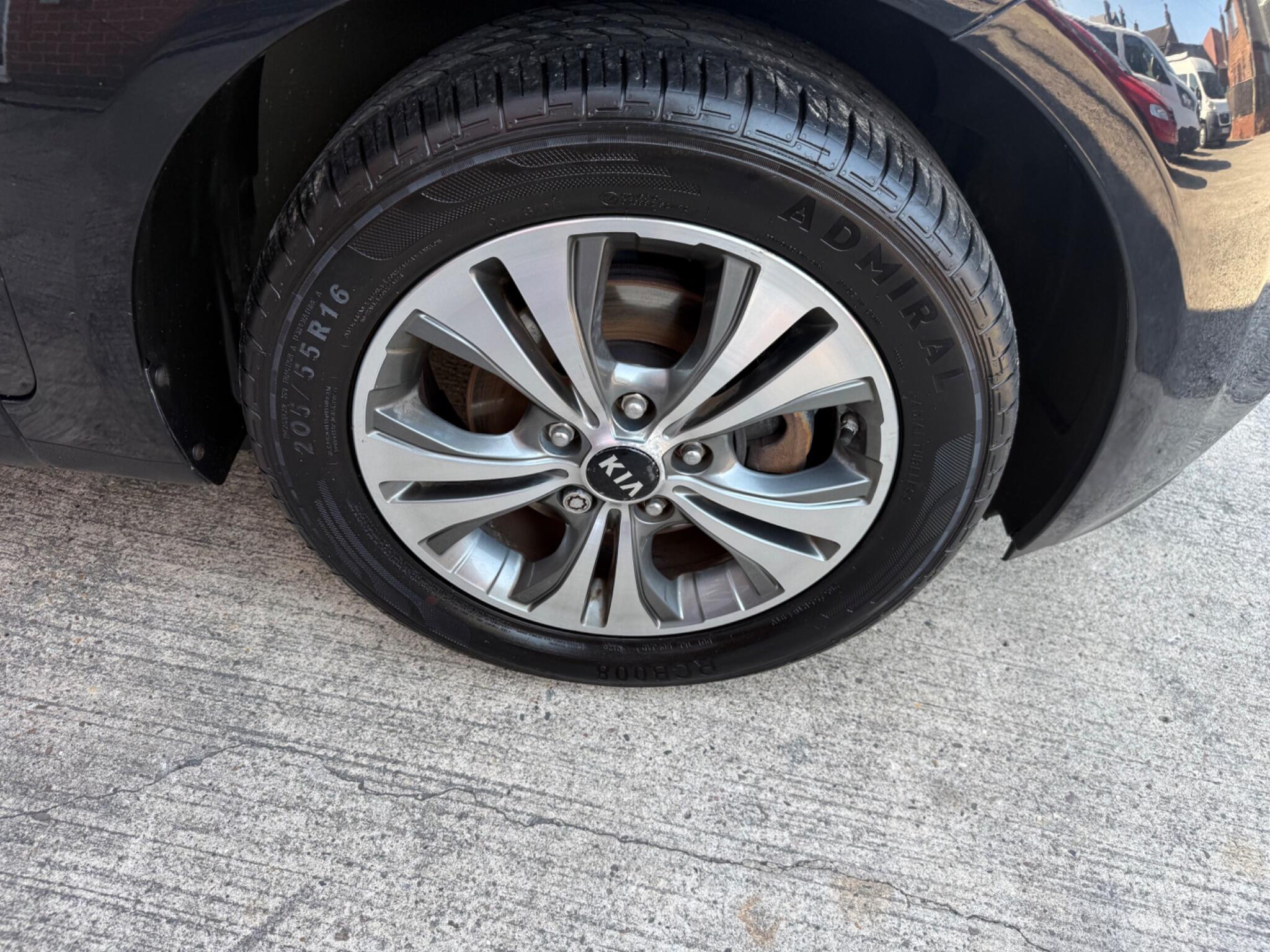 Kia Venga view 29