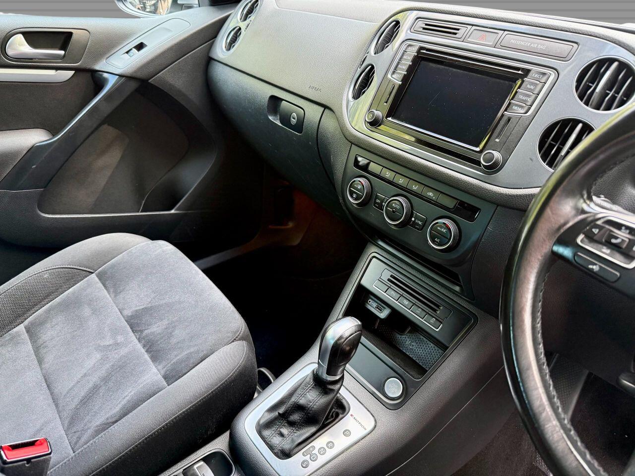 Volkswagen Tiguan view 18
