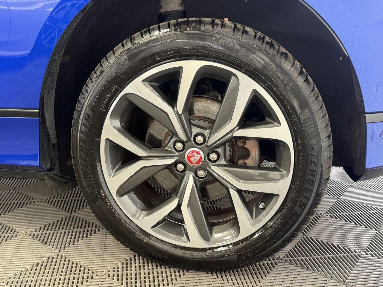 Jaguar I-Pace view 21