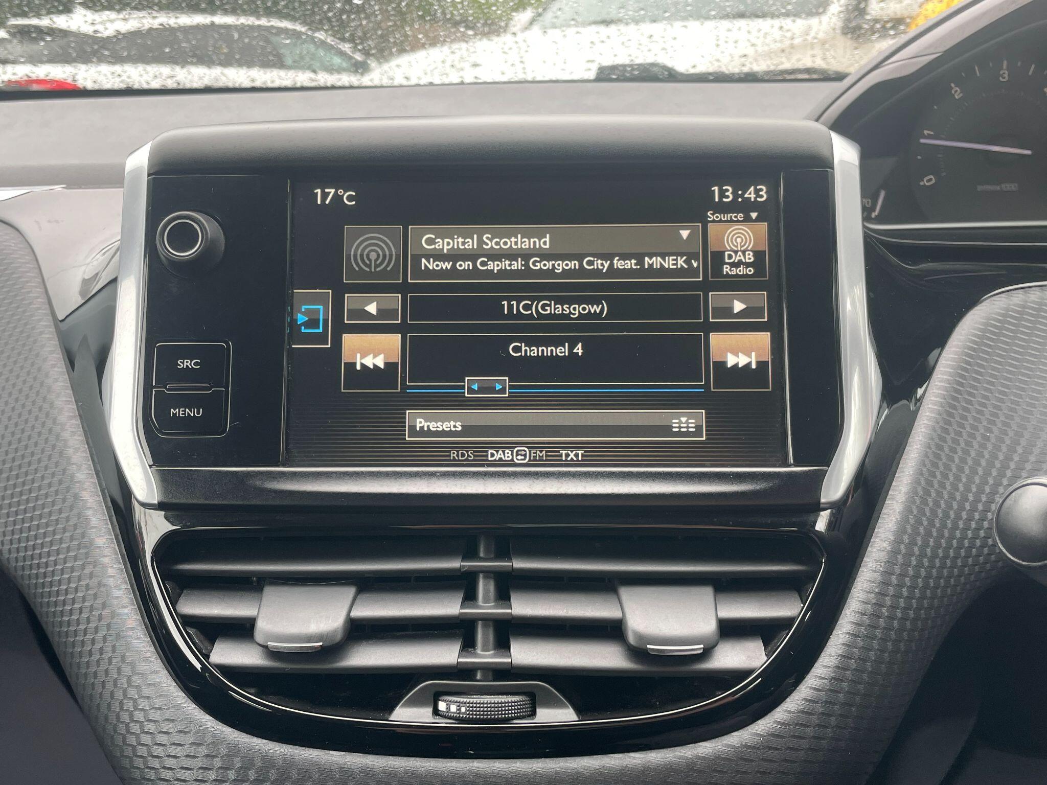 Peugeot 2008 view 24