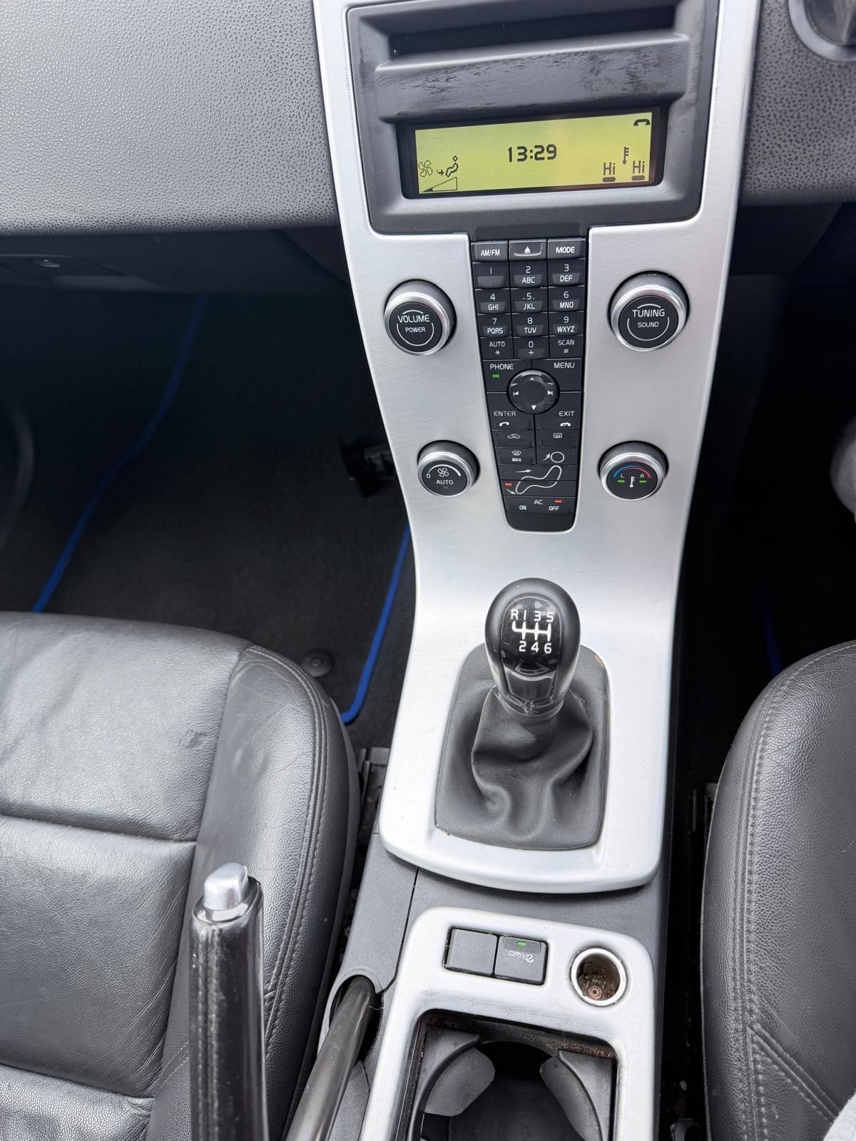 Volvo V50 view 5